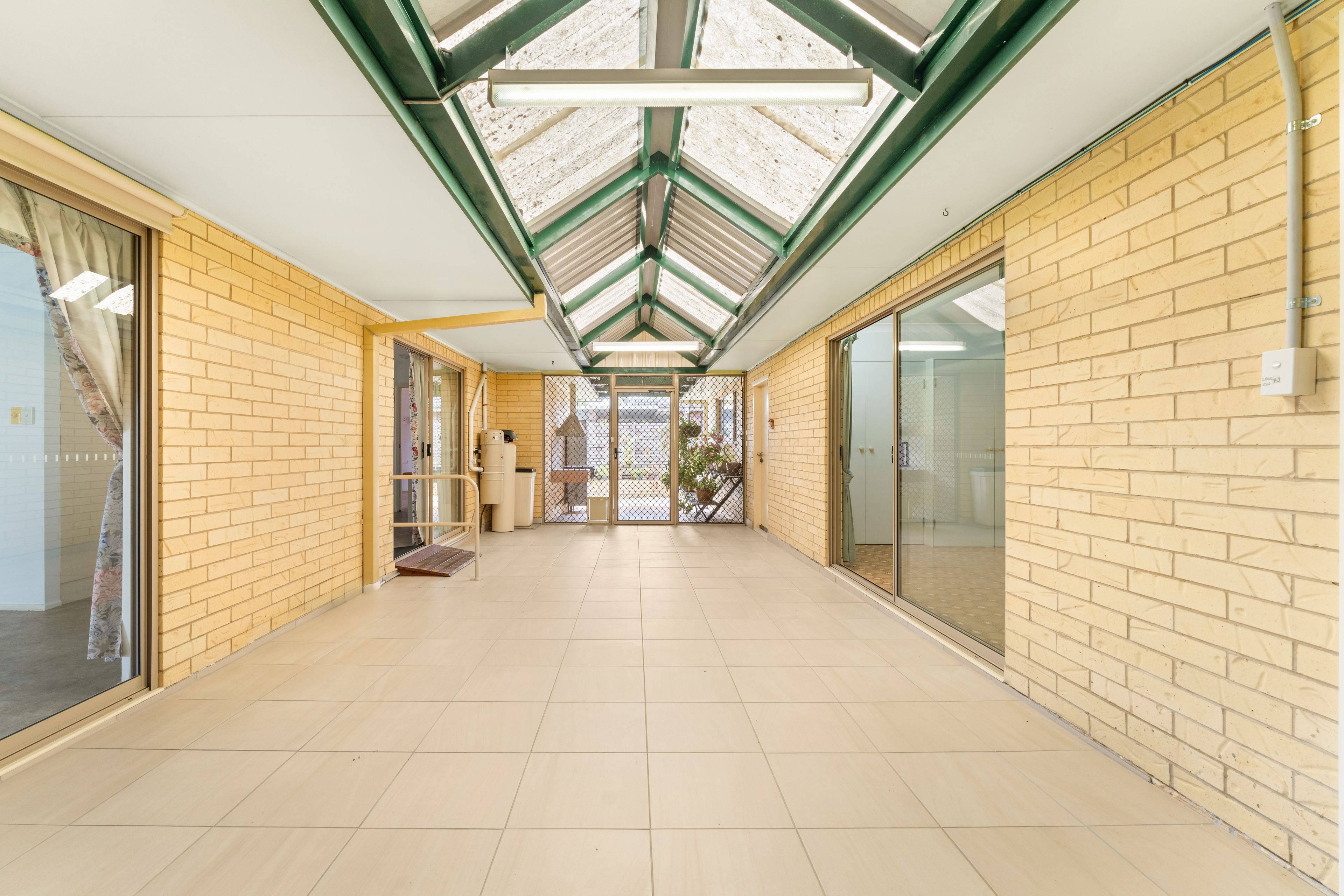10 Edinburgh Drive, Bethania, QLD 4205