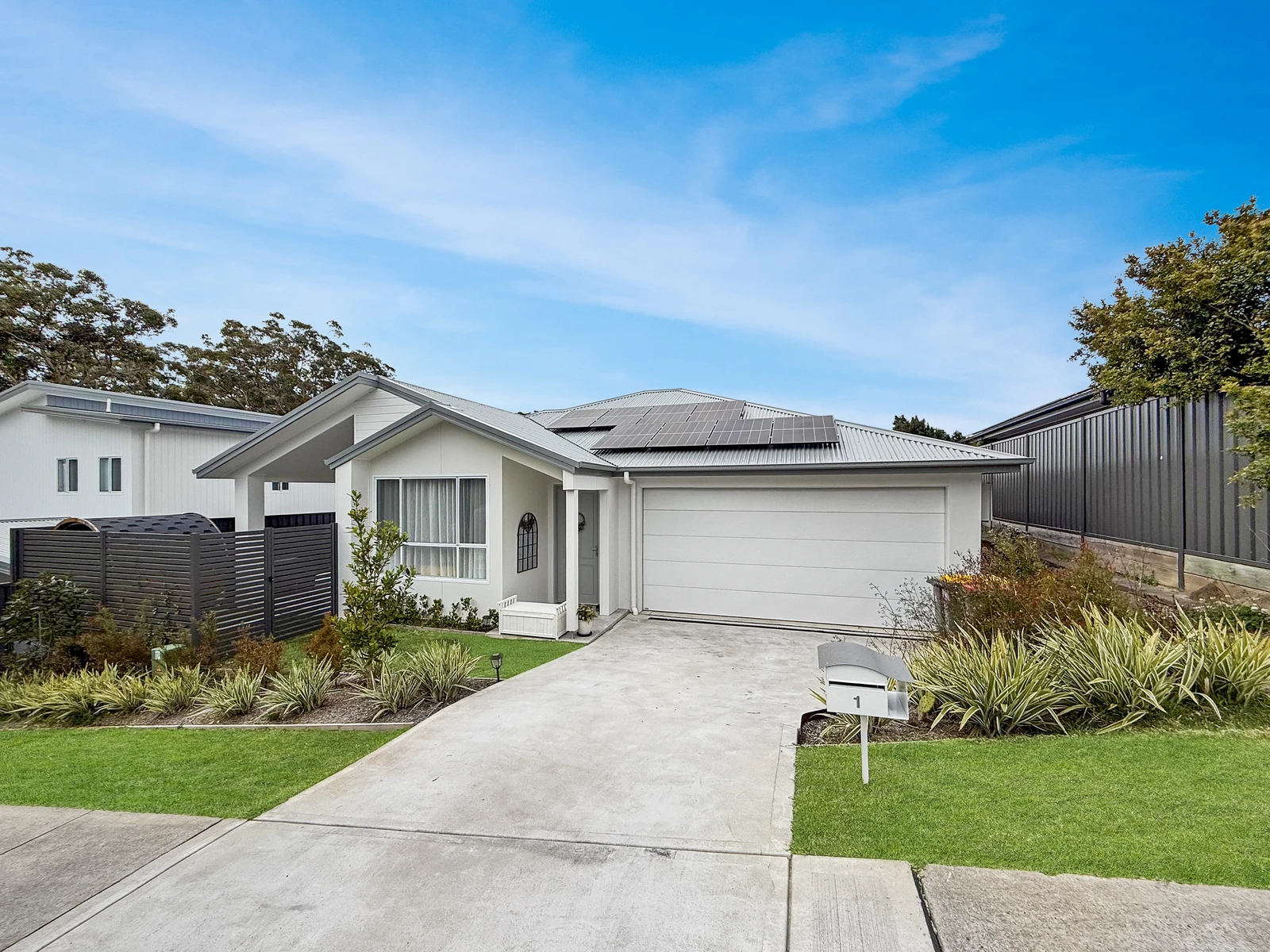 1 Wheelhouse Road, Teralba, NSW 2284