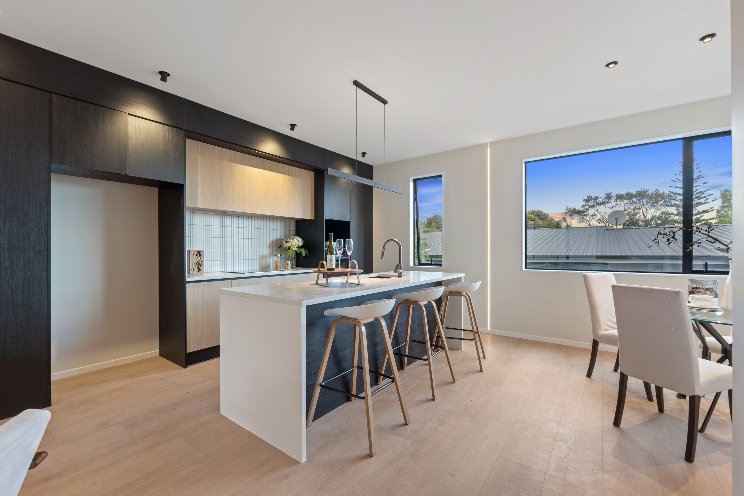 8/36 William Souter Street, Forrest Hill, North Shore City