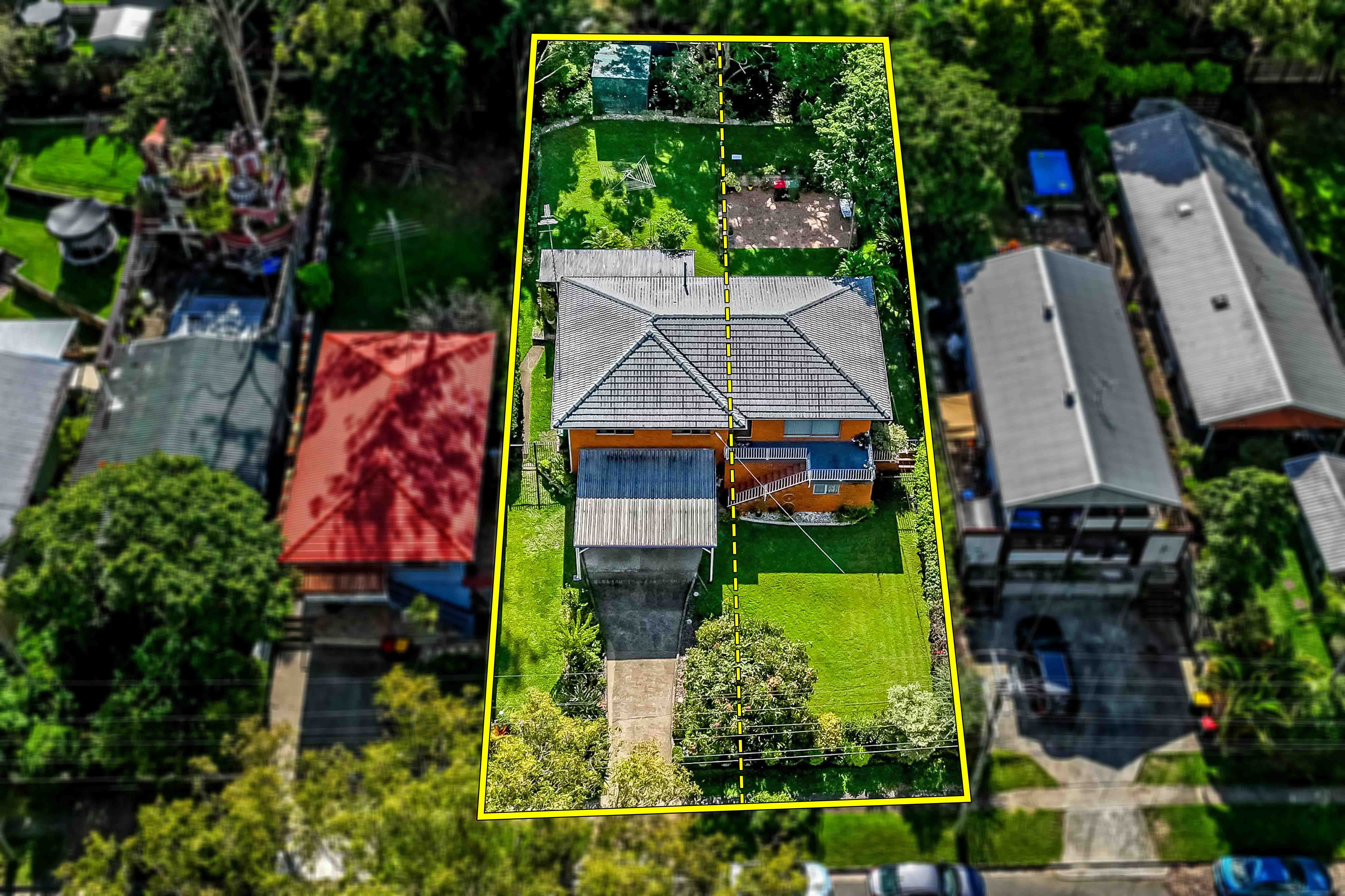 64 Nursery Road, Holland Park West QLD 4121