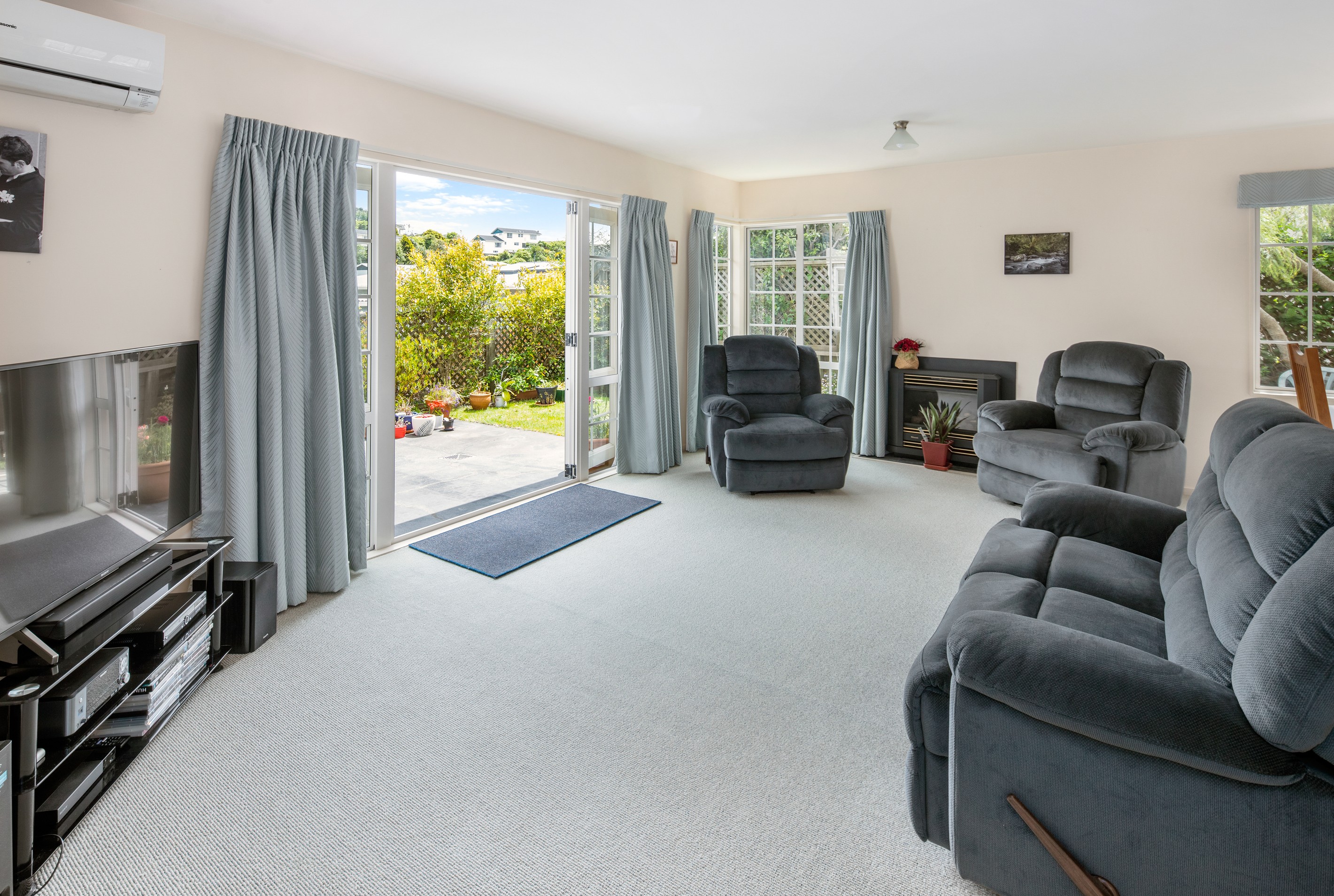 4/5 Hawtrey Terrace, Johnsonville, Wellington City