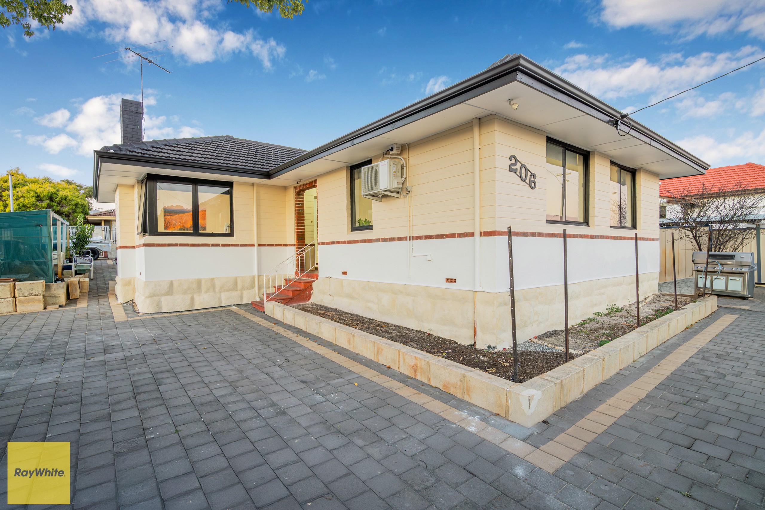 206 Grand Promenade, Bedford, WA 6052