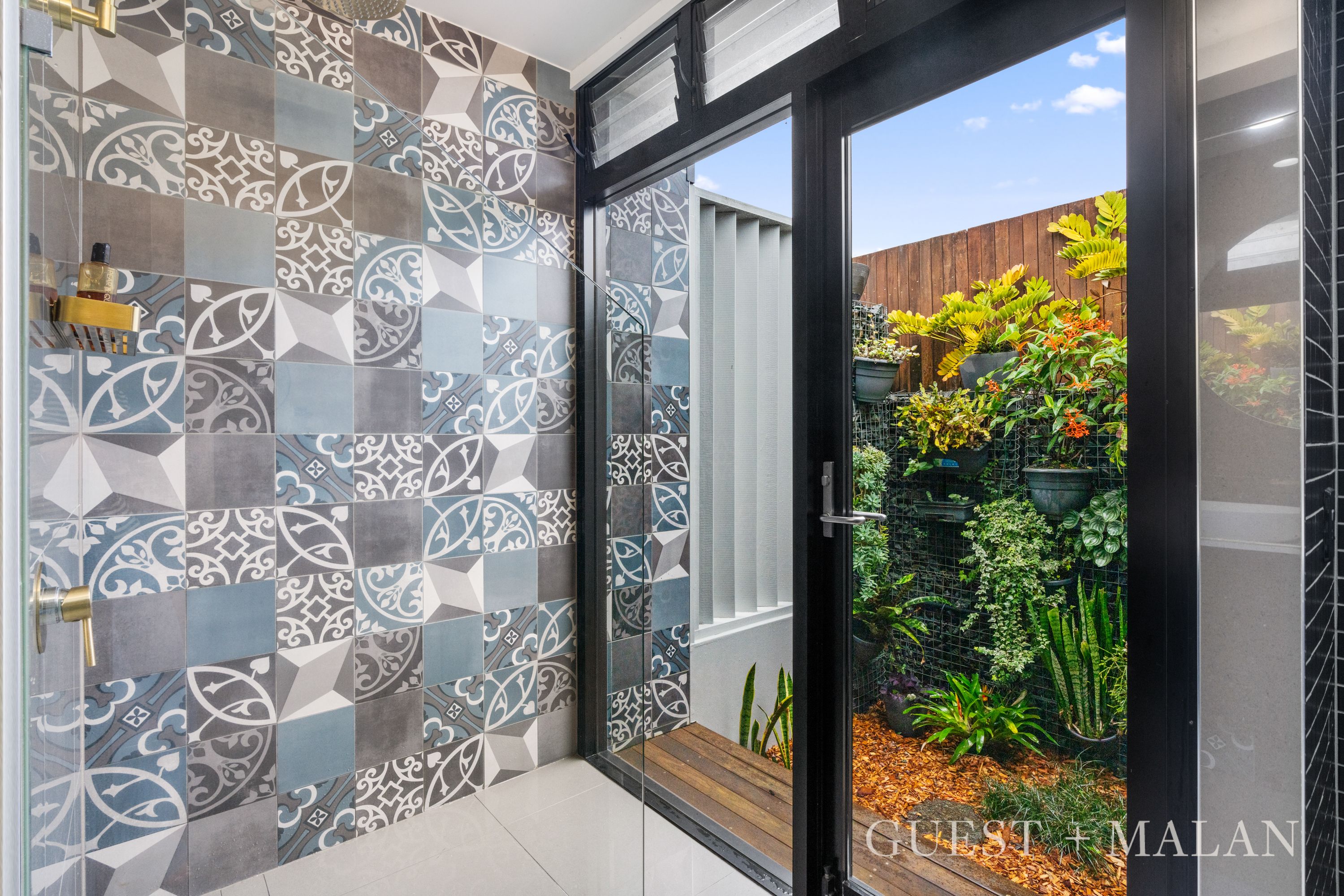 61 Cominan Avenue — photo 17 of 30