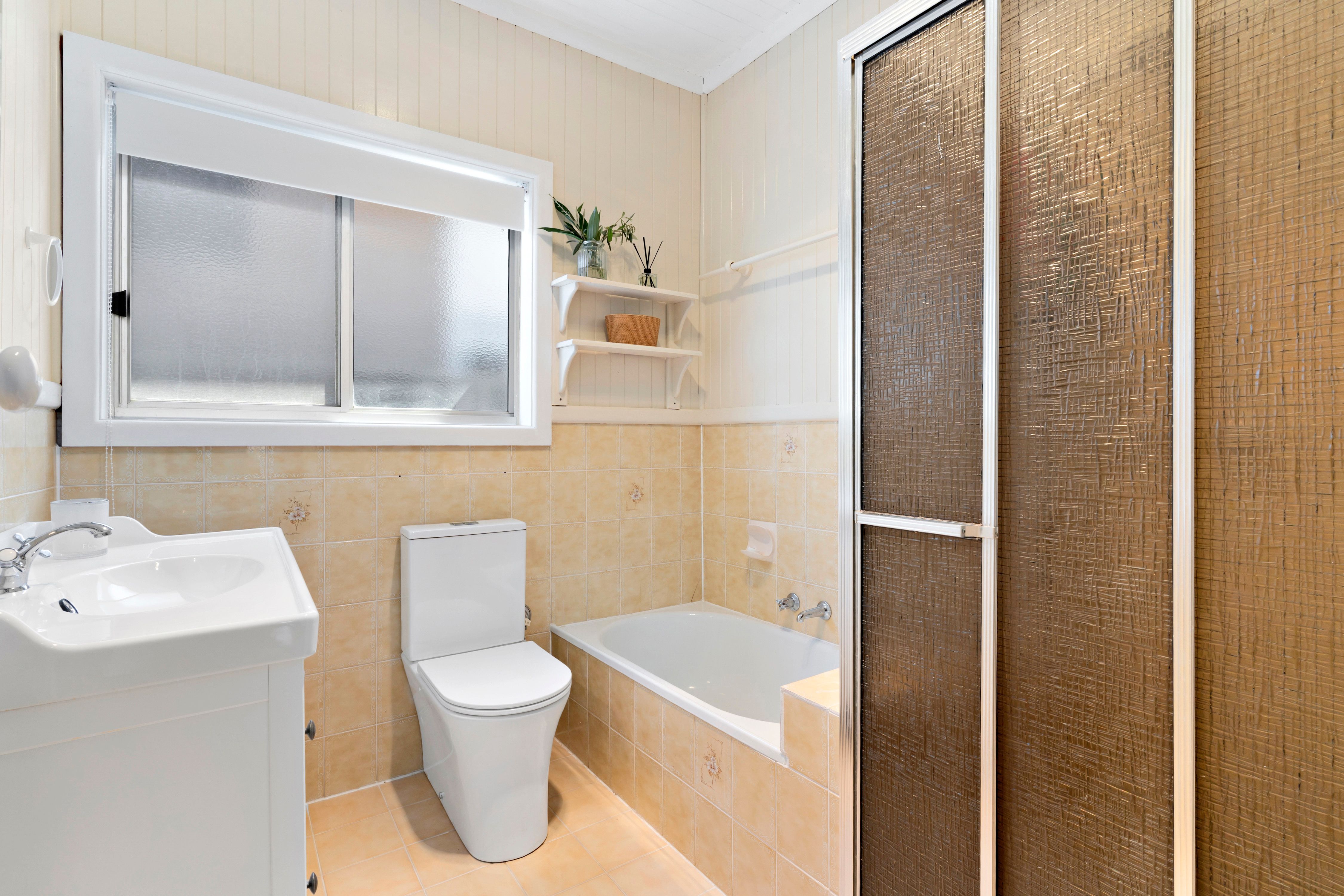 14 Mernda Street — photo 9 of 13