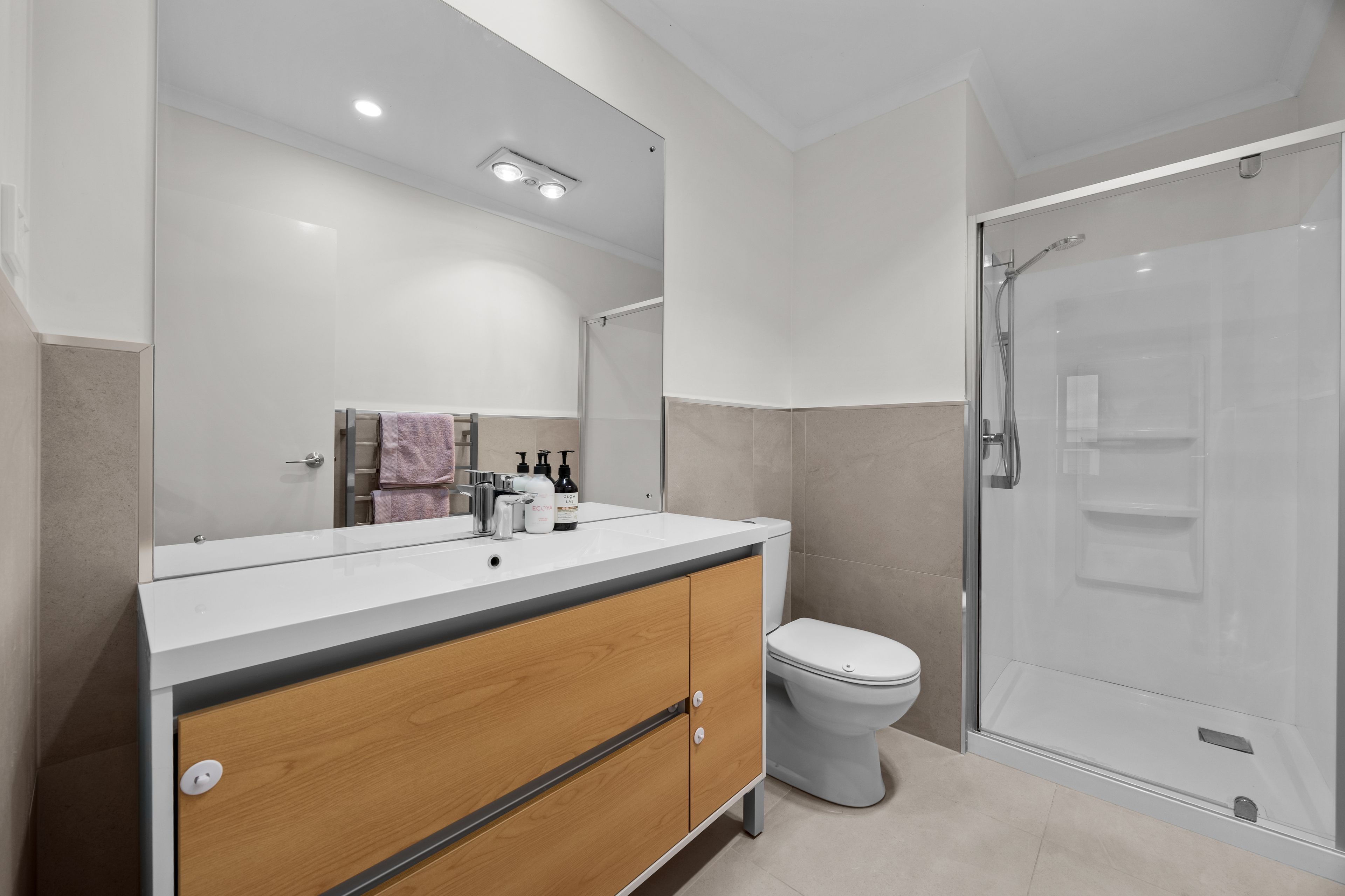 27 Forbes McCammon Drive, Swanson, Waitakere City