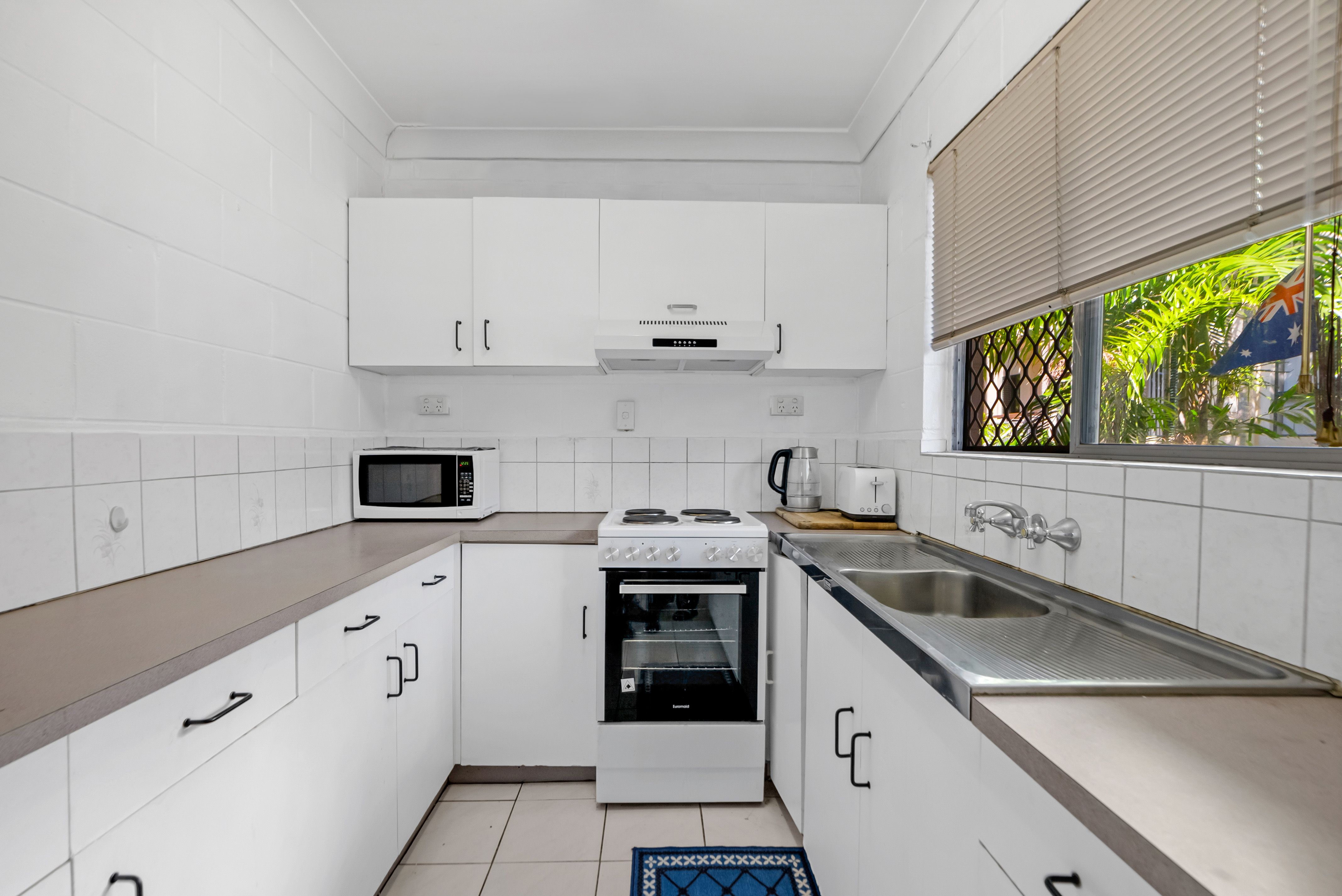 8/292 Sheridan Street, Cairns North, QLD 4870