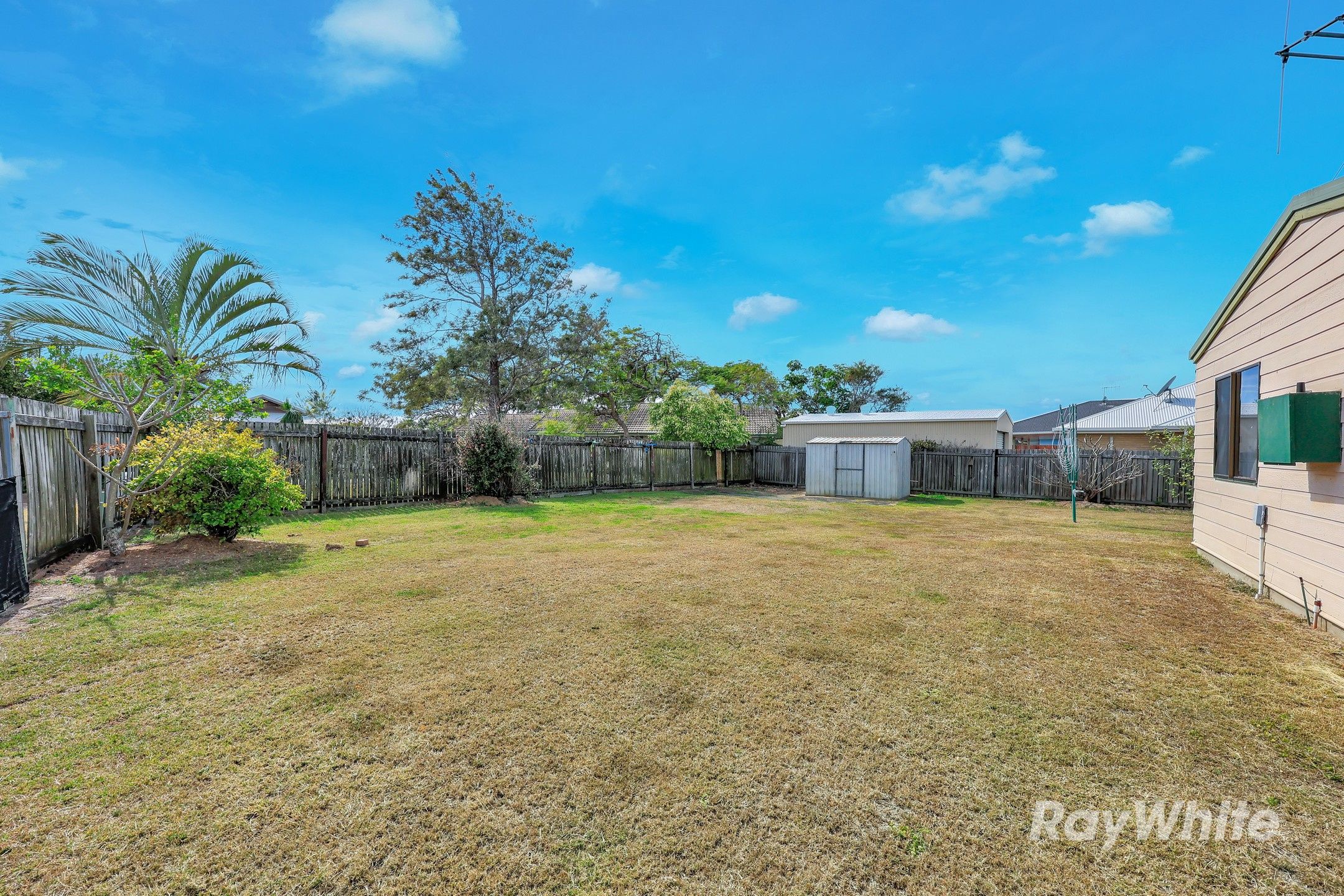 36 Shoreline Crescent — photo 19 of 23