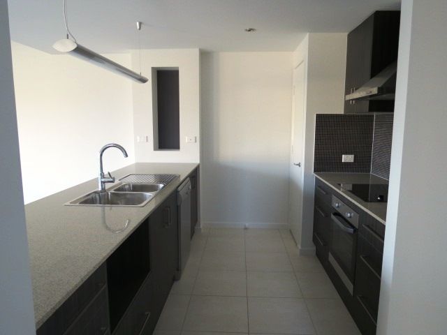 Villa 6 20/24 Mooney Crescent (The Vybe), Emerald, QLD 4720