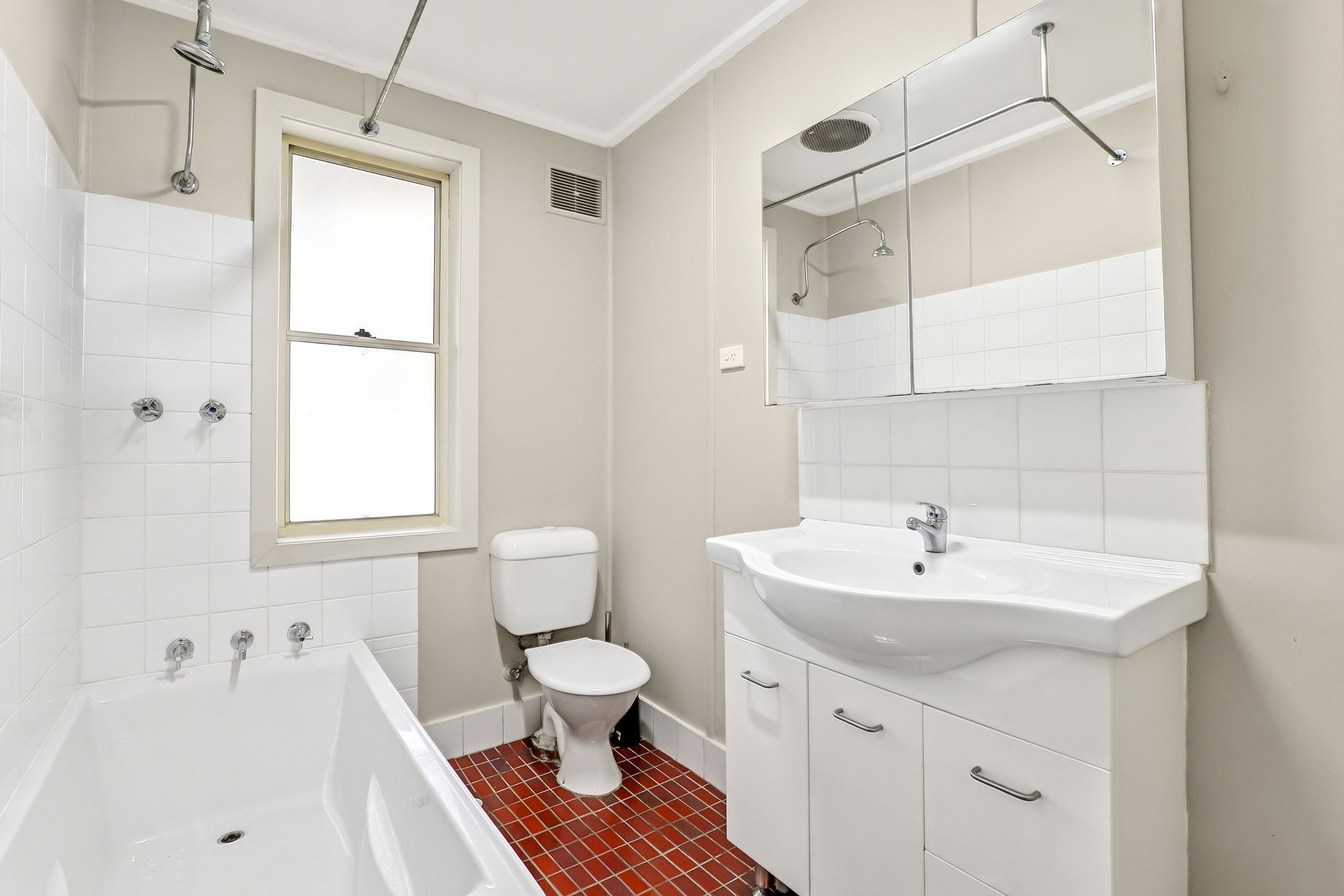 20 Luttrell Street — photo 8 of 12
