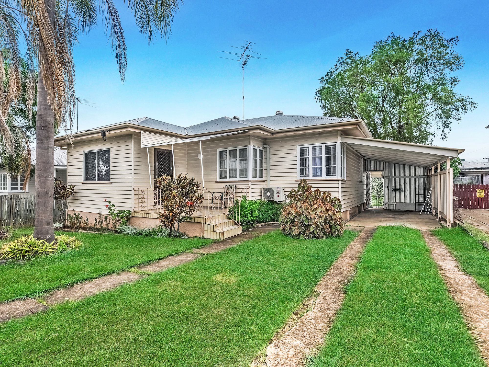 25 Briggs Road, Ipswich, QLD 4305