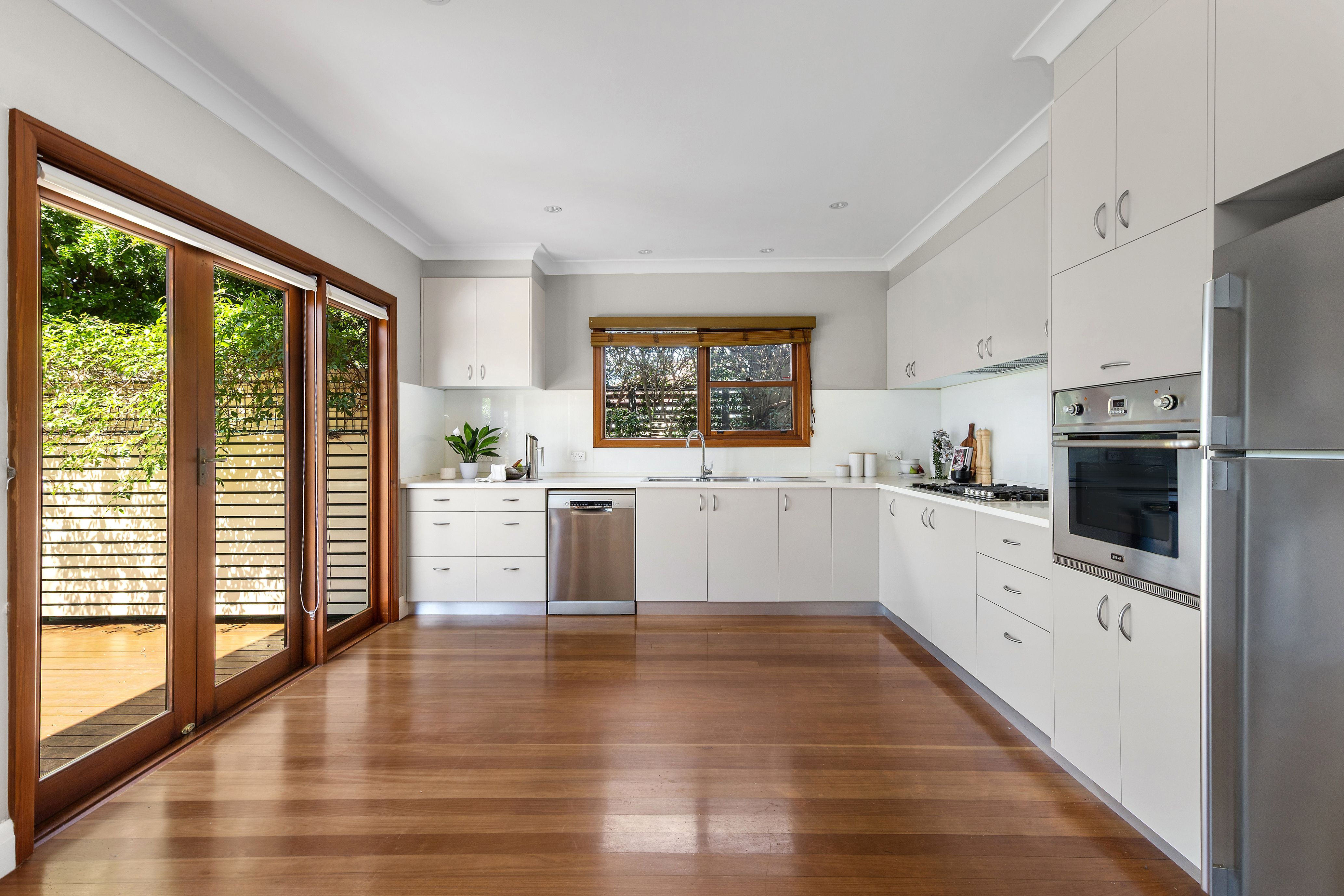 9 Dowel Street — photo 5 of 17