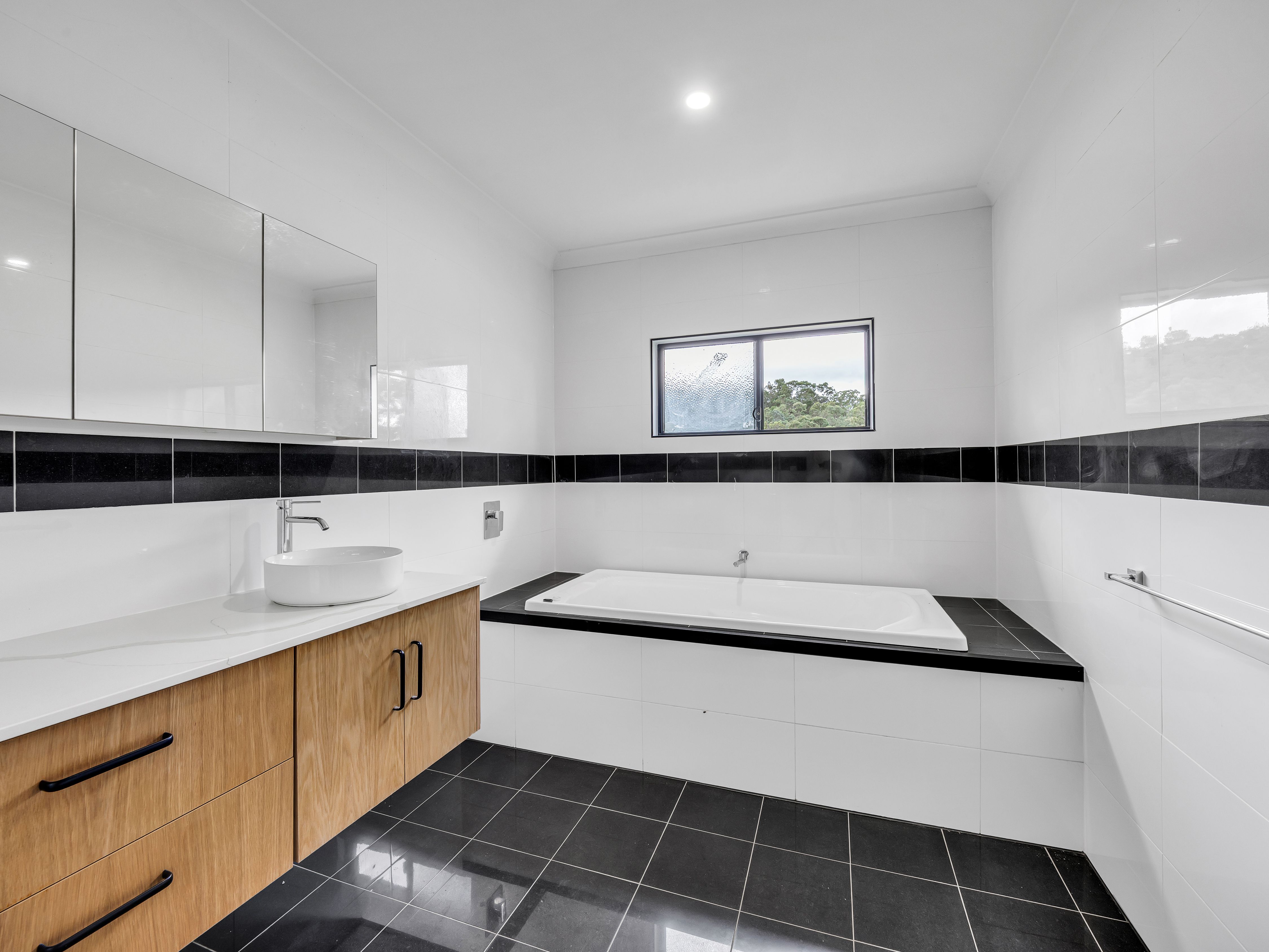 17 Vivian Place — photo 16 of 22