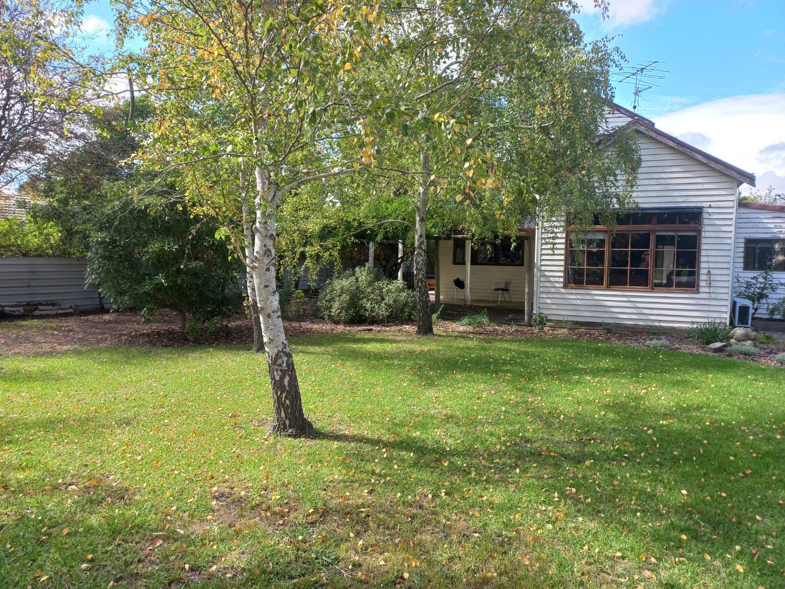 4B Julian Street East — photo 4 of 24