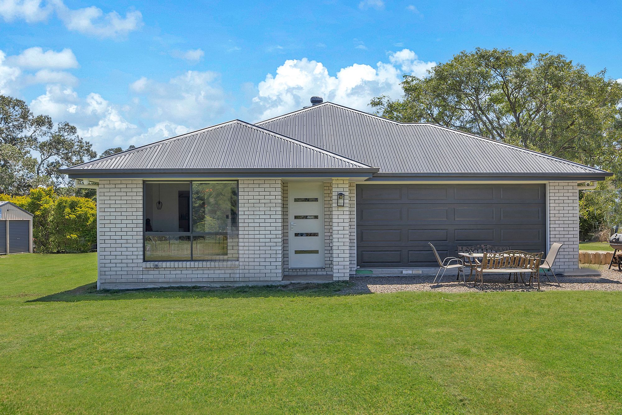 3 Reinbotts Road, Lowood, QLD 4311