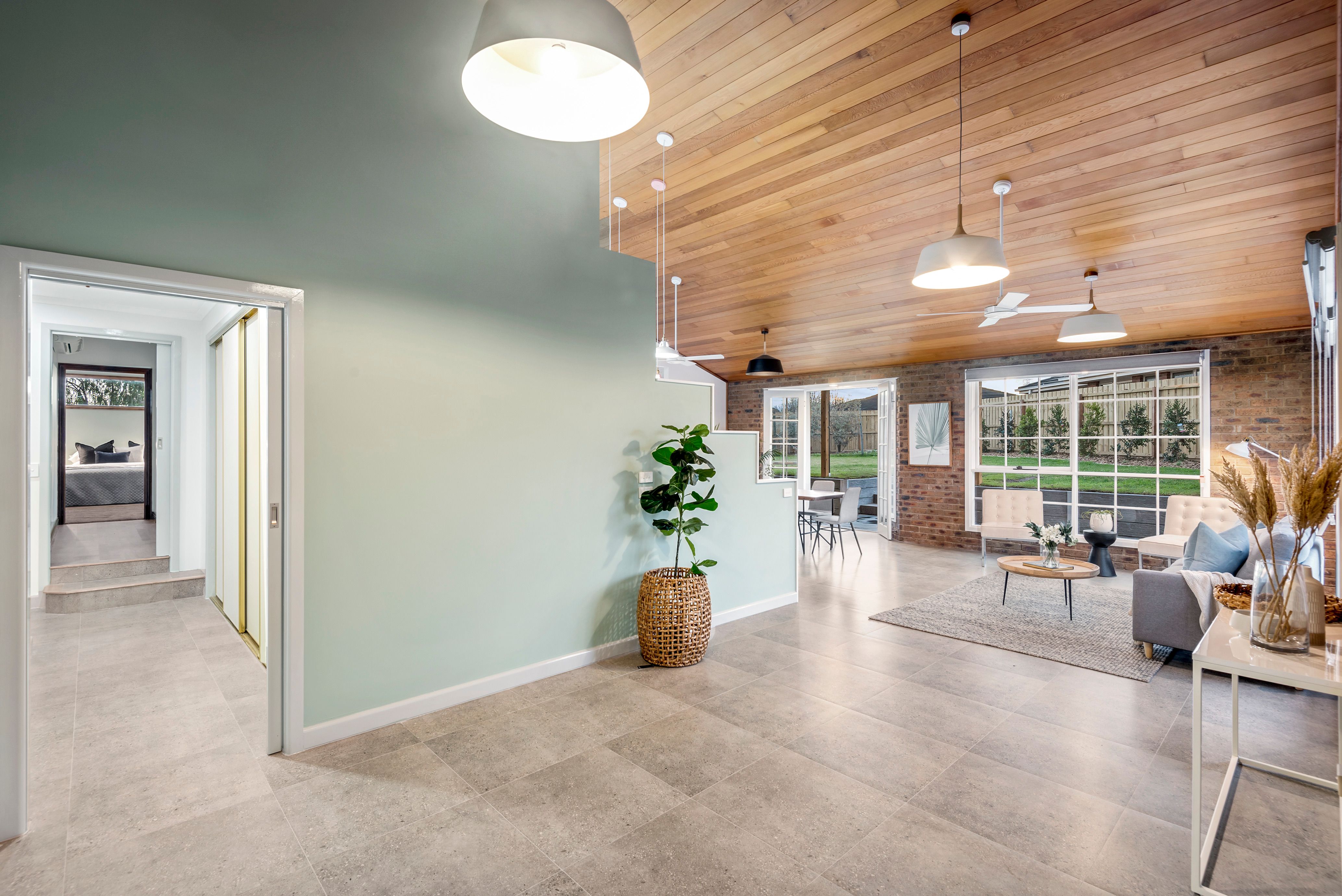 6 Whitten Court, Highton, VIC 3216