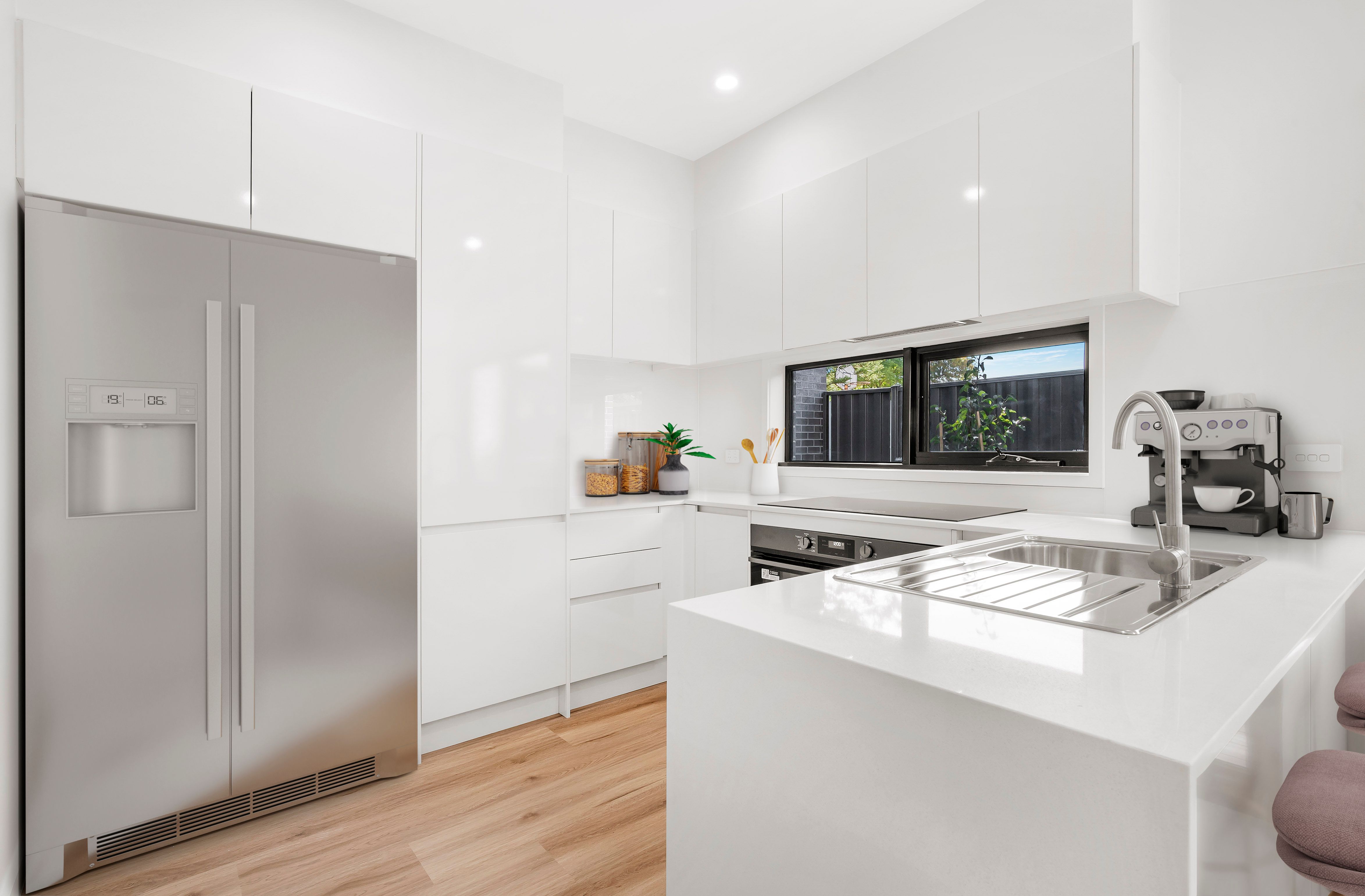4/70 Porter Road — photo 3 of 5