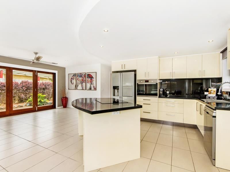 32 Harran Street, Southport, QLD 4215