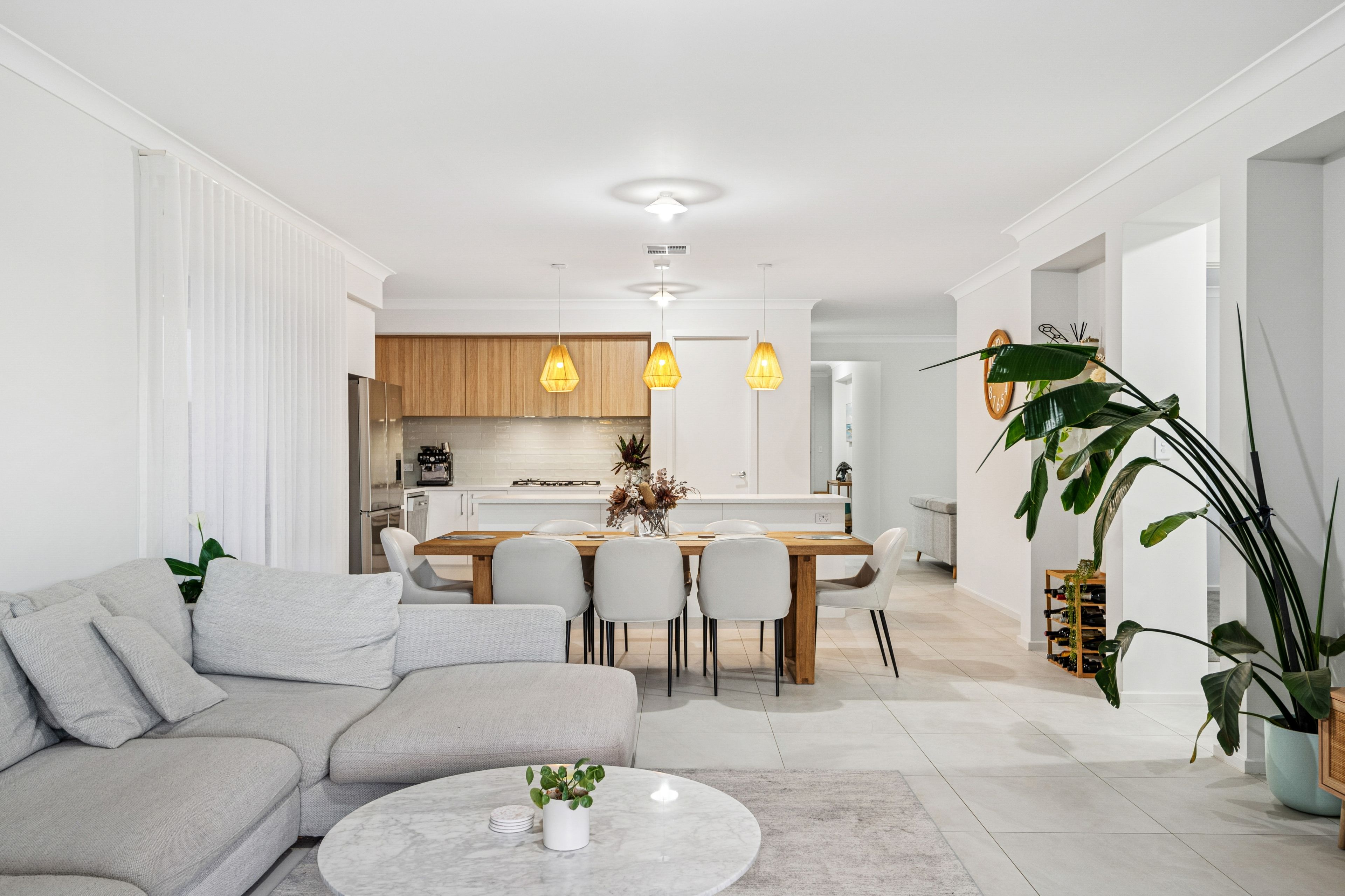 11 Canberra Drive, Aberfoyle Park, SA 5159