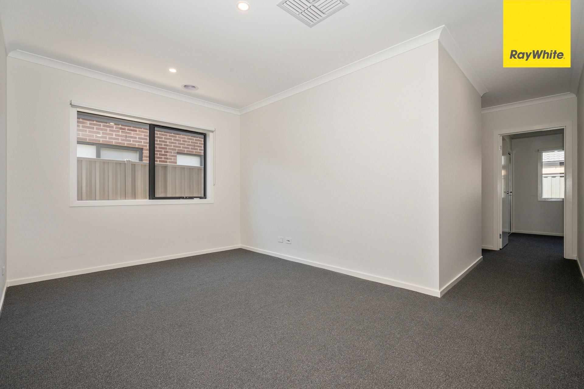 4 Trookfield Street — photo 10 of 17