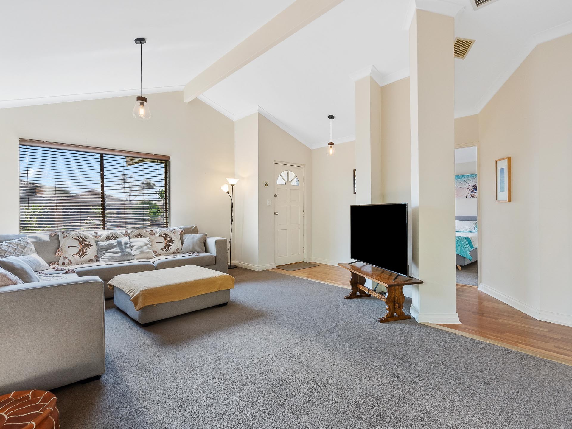 15 Bacchante Circle, Ocean Reef, WA 6027