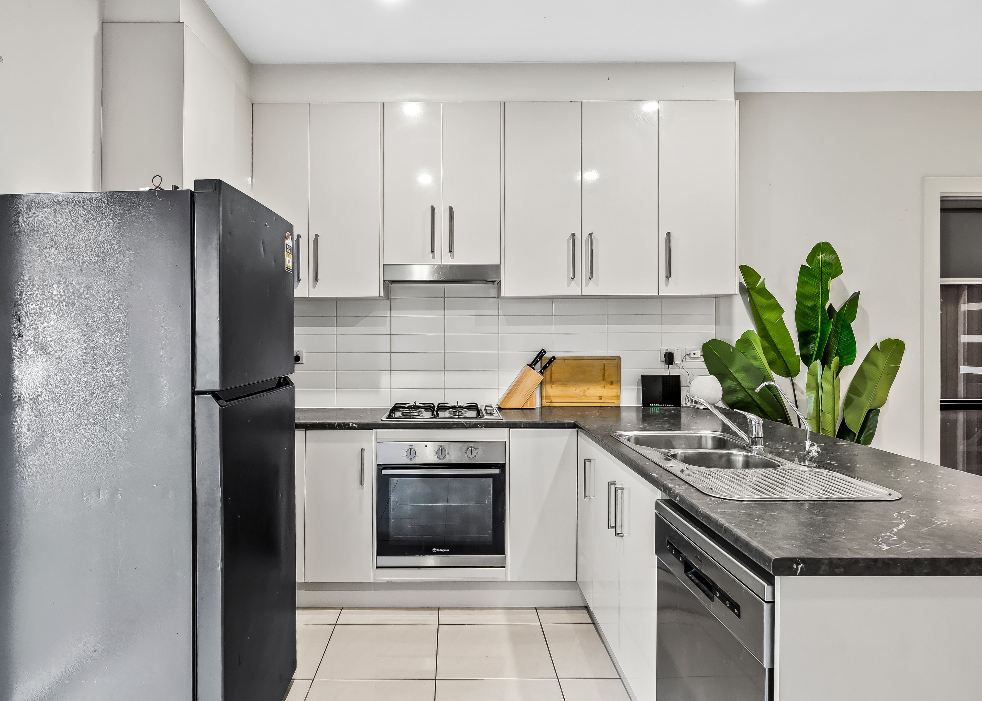 10/46B York Terrace — photo 5 of 14