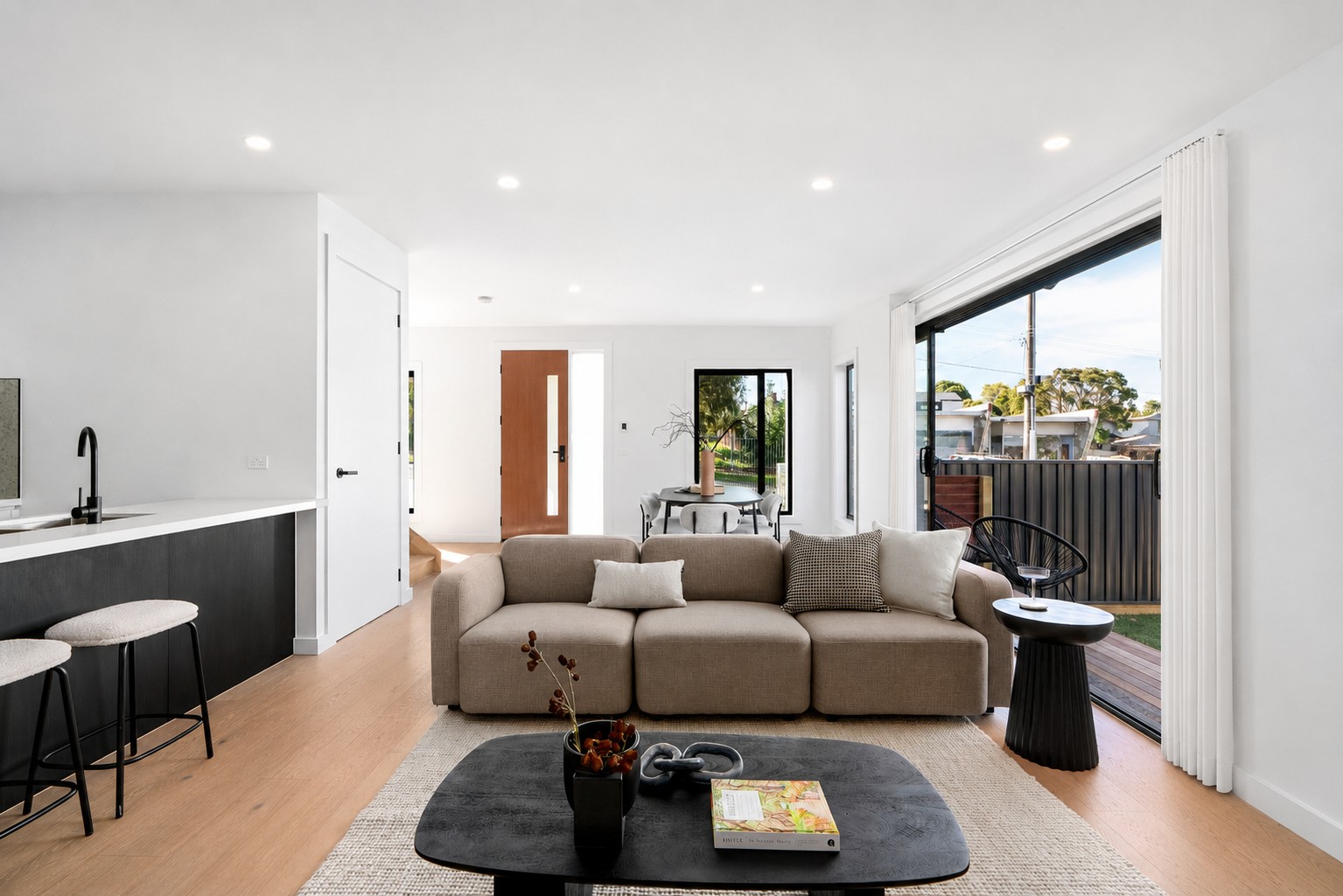 1/77 St Vigeons Road, Reservoir, VIC 3073