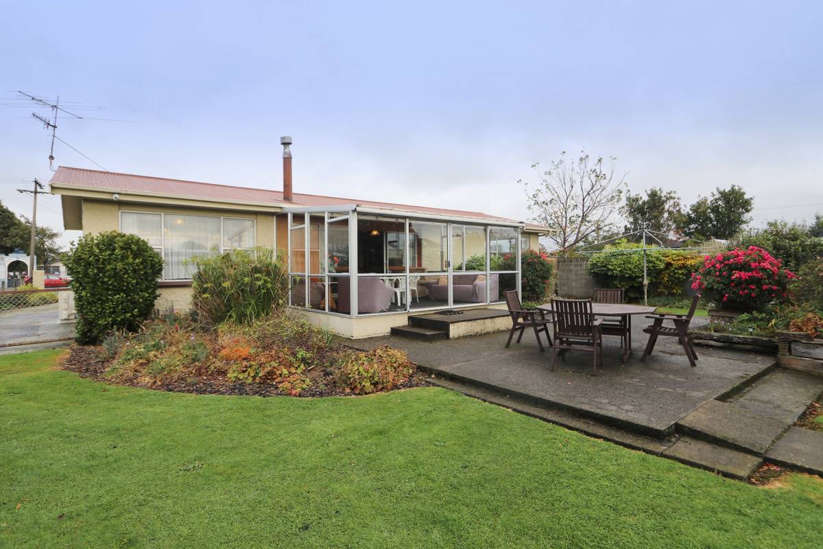 37 Mauchline Street, Wallacetown, Southland District Real Estate