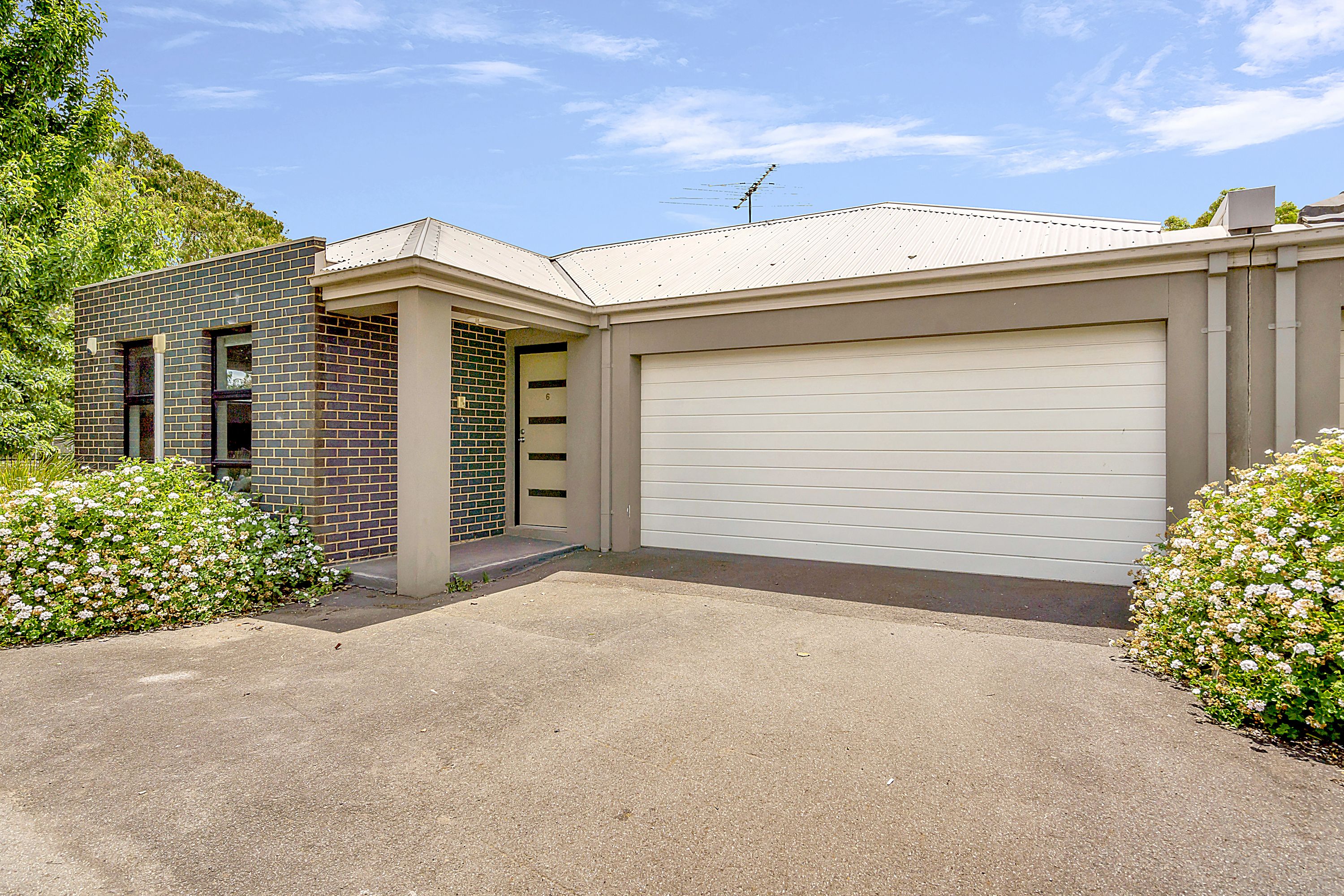 6/2-10 Creekwood Drive, Craigieburn, VIC 3064