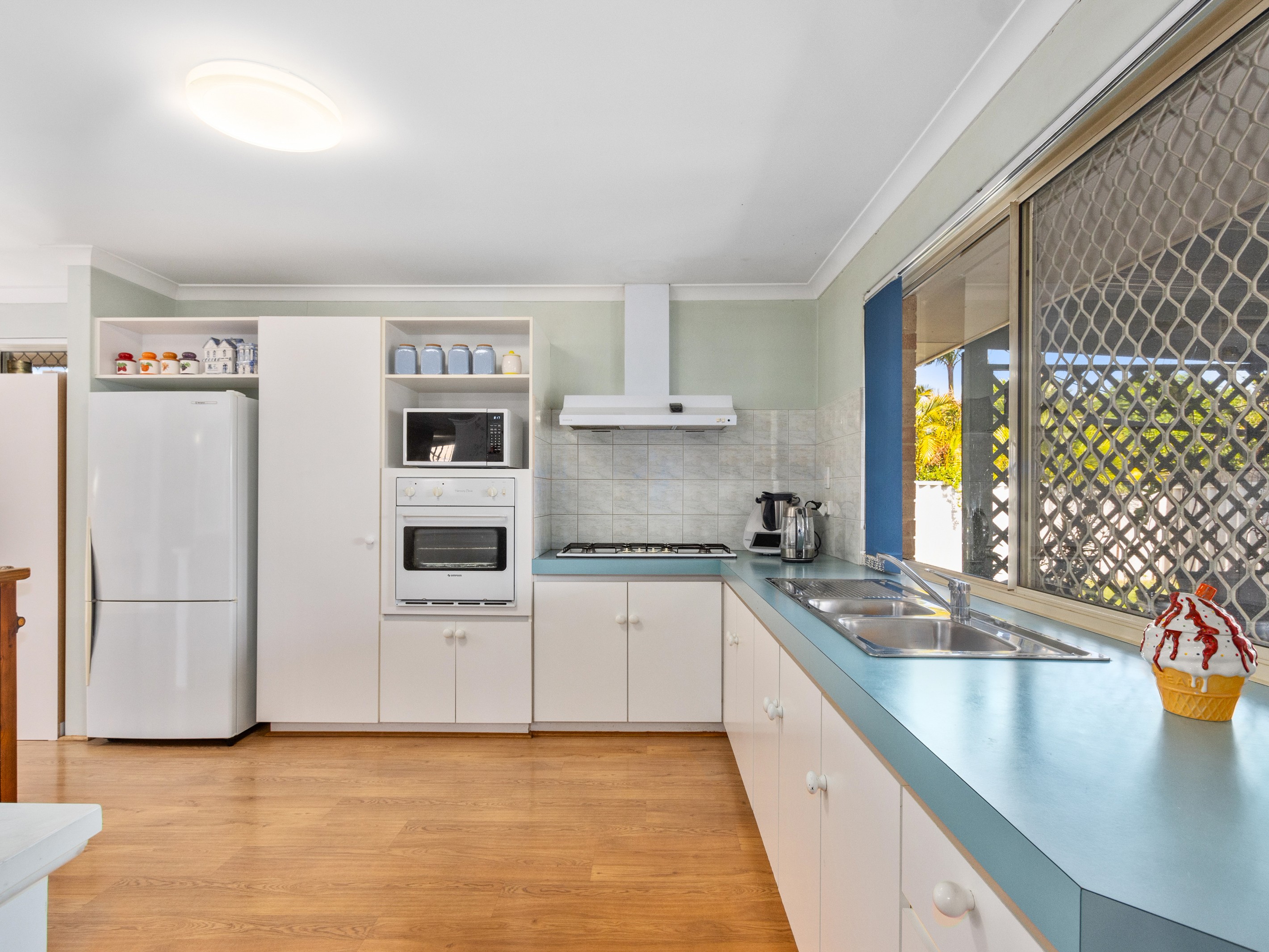 15 Edelweiss Way, Beckenham, WA 6107