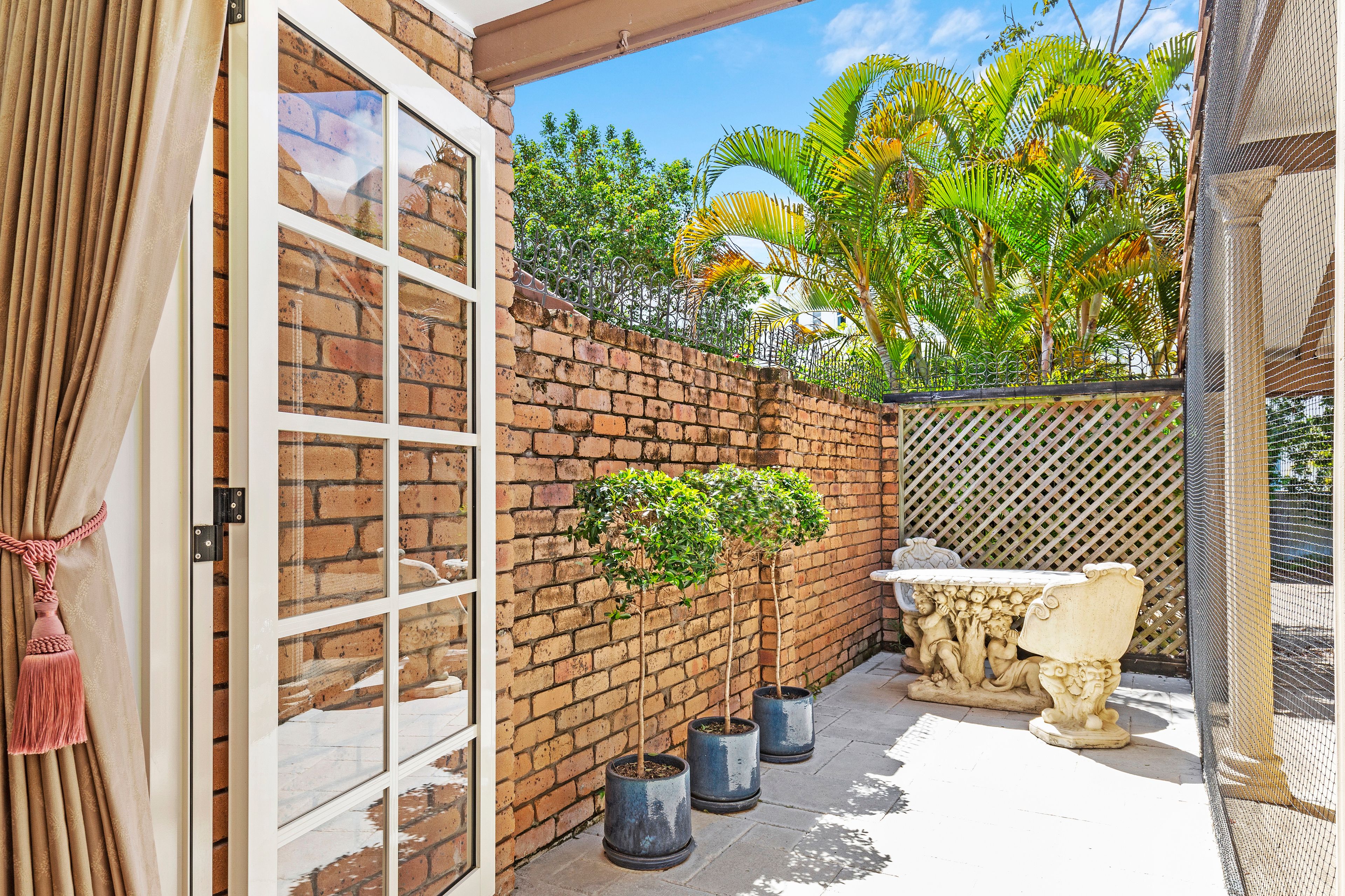 4/60 Omar Street