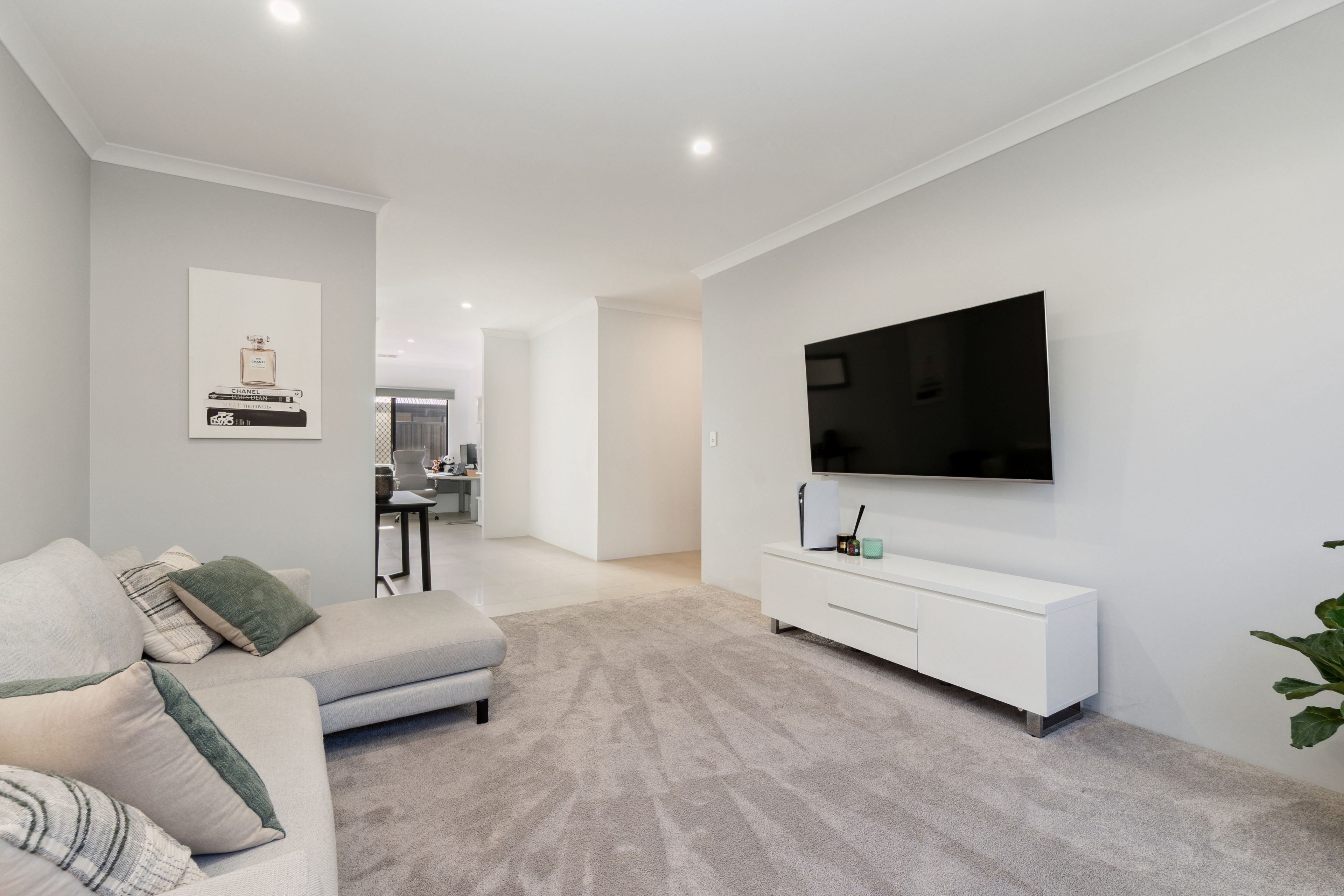 14 Kerruish Road — photo 11 of 30