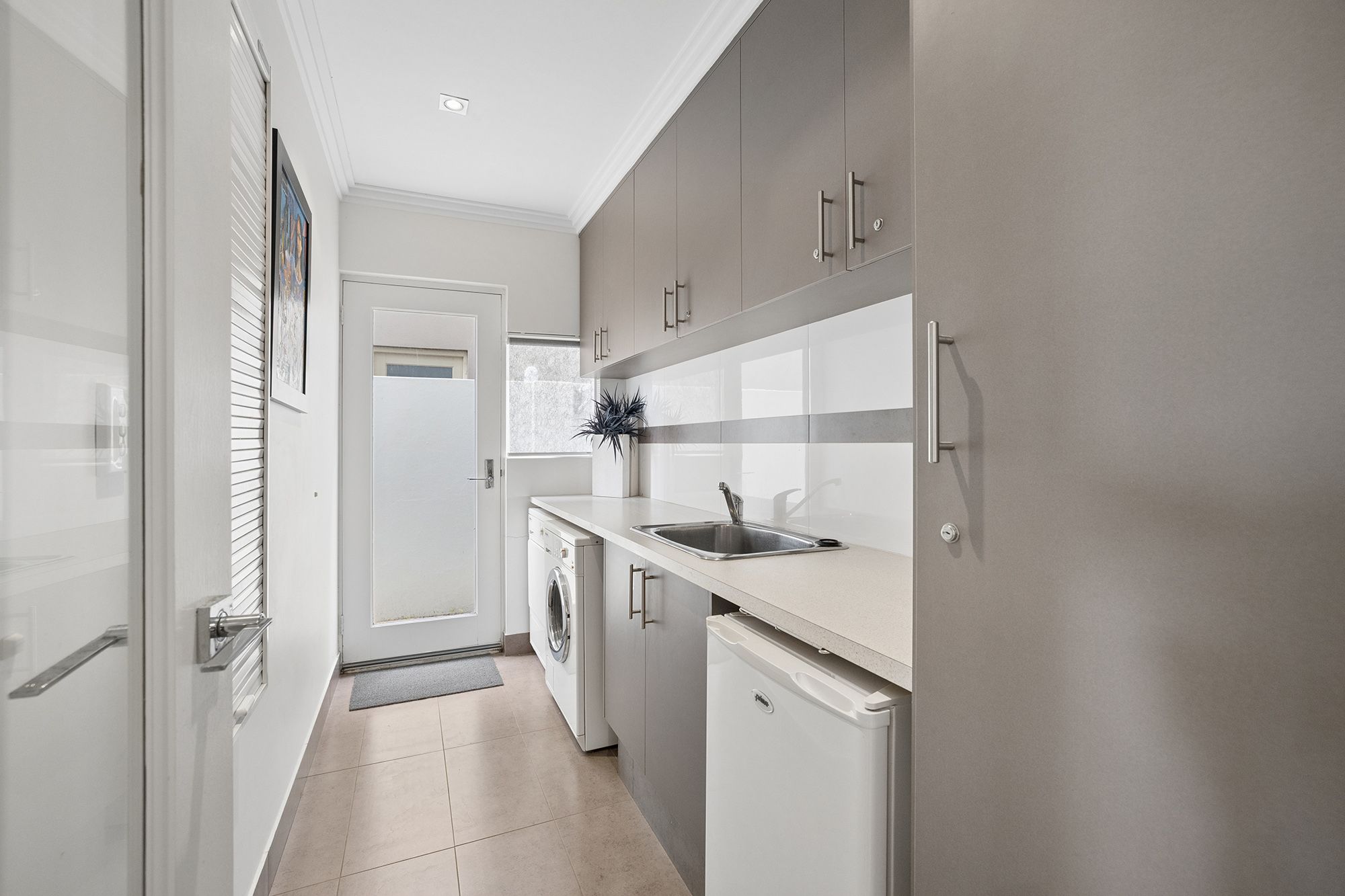 4/2 Robertson Road — photo 16 of 30