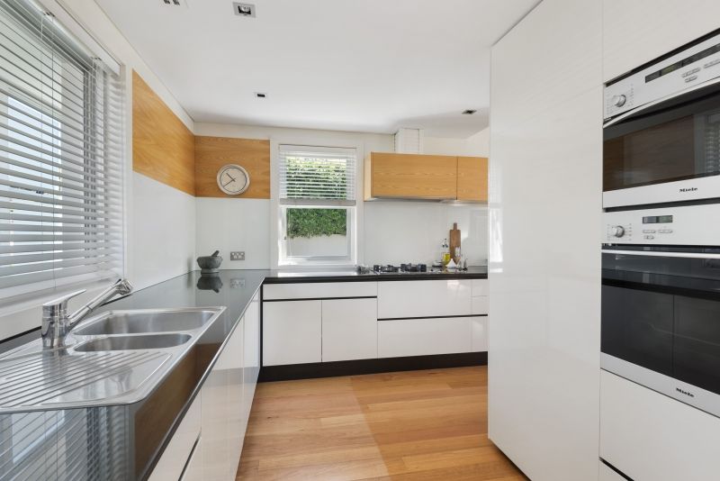 68A Muston Street — photo 8 of 16