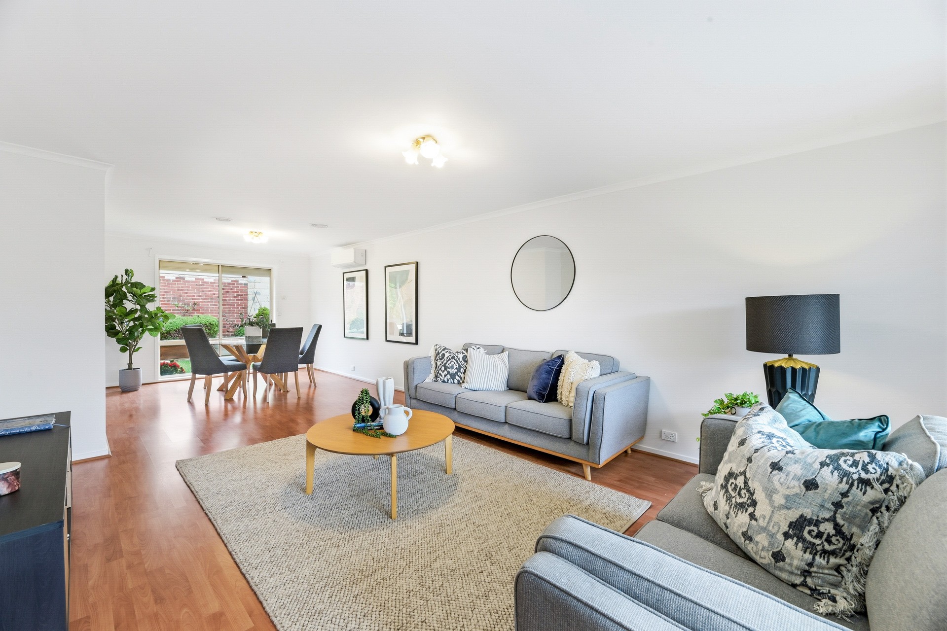 2/4 Hammence Street, Glen Waverley, VIC 3150