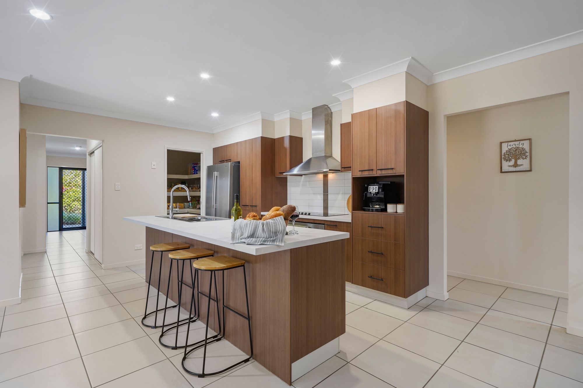 5 Kate Court — photo 3 of 22