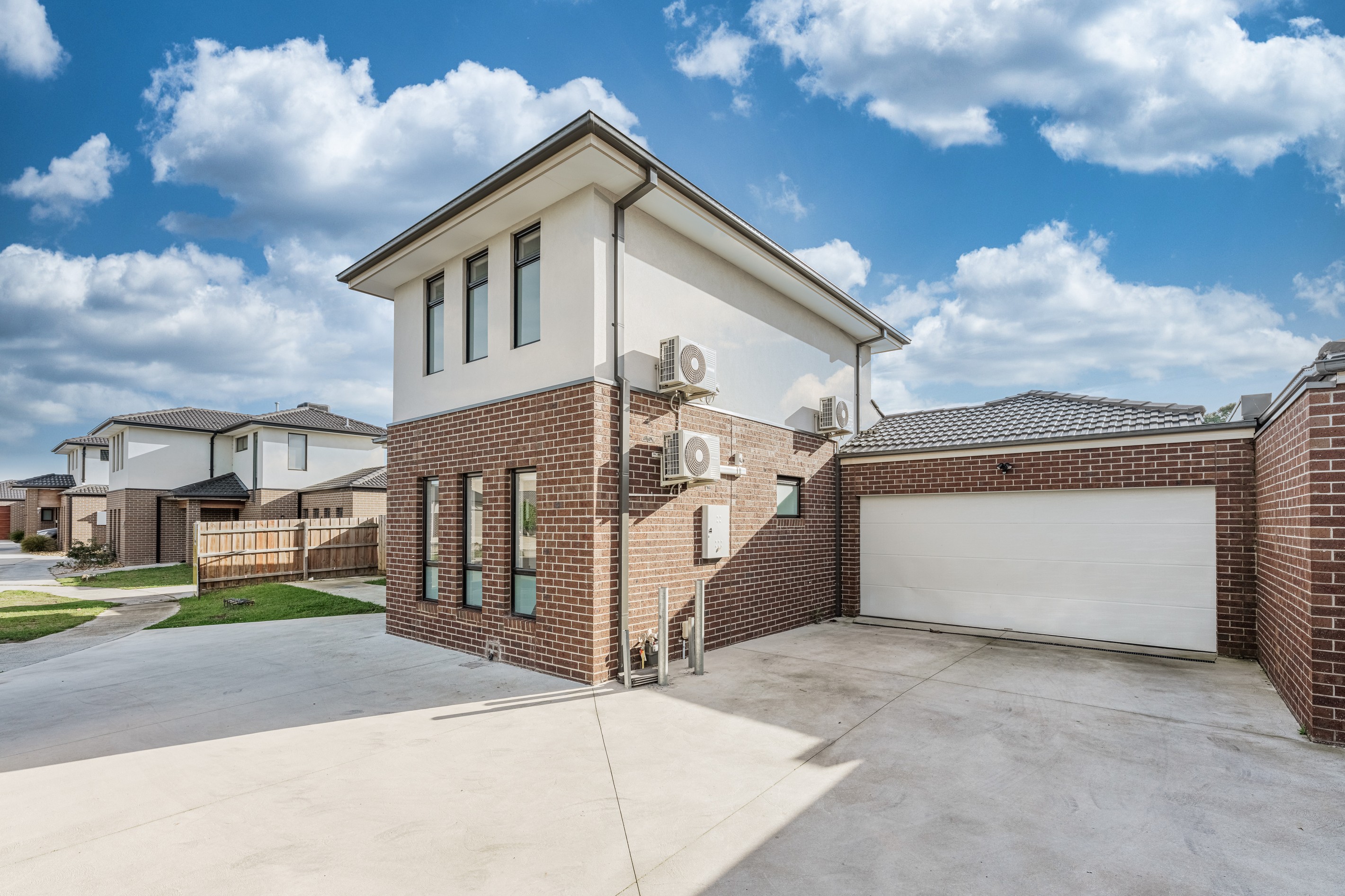 1/12 Speranza Place, Lynbrook, VIC 3975