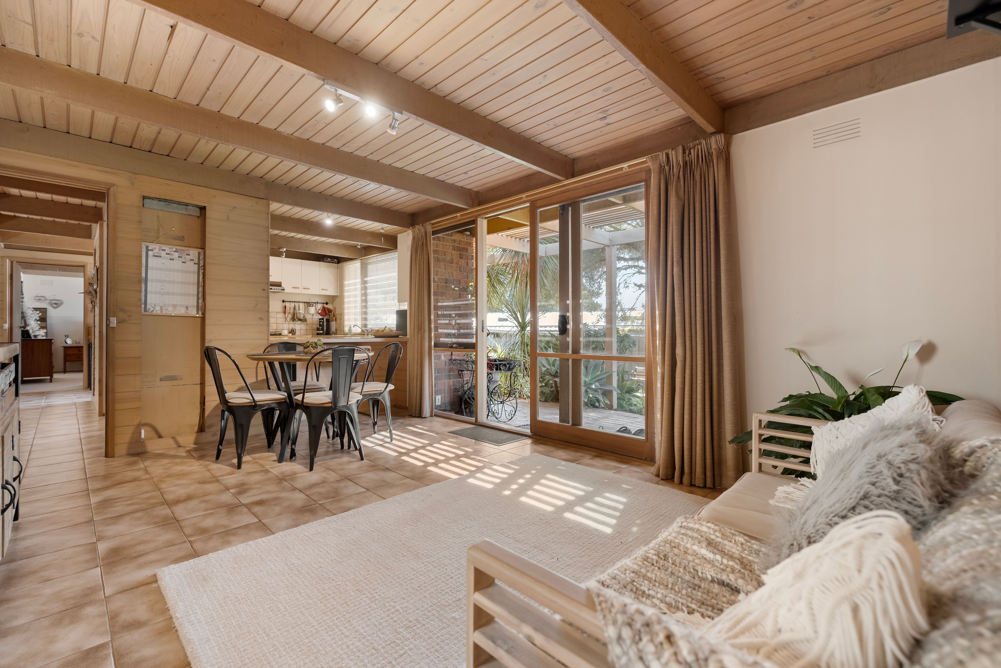 3 Cherbourg Court — photo 11 of 13