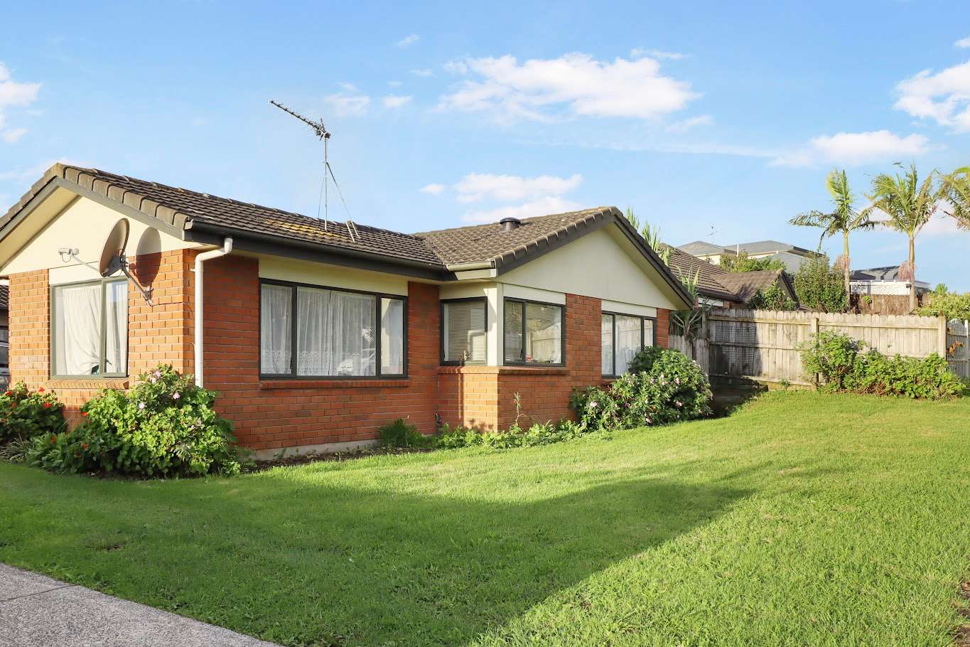 5A Falcarragh Crescent photo 0