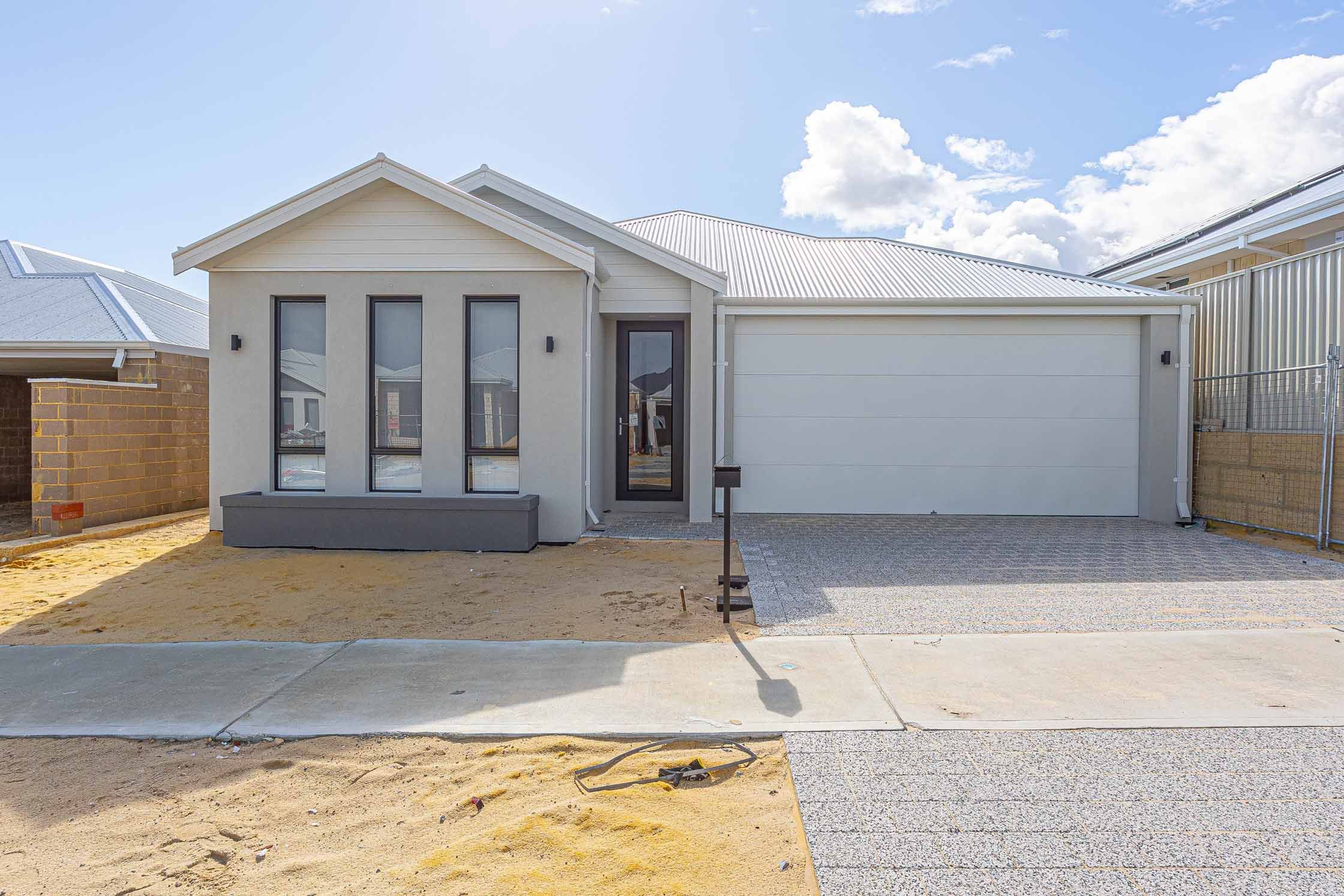 4 Mooloolaba Road, Alkimos, WA 6038