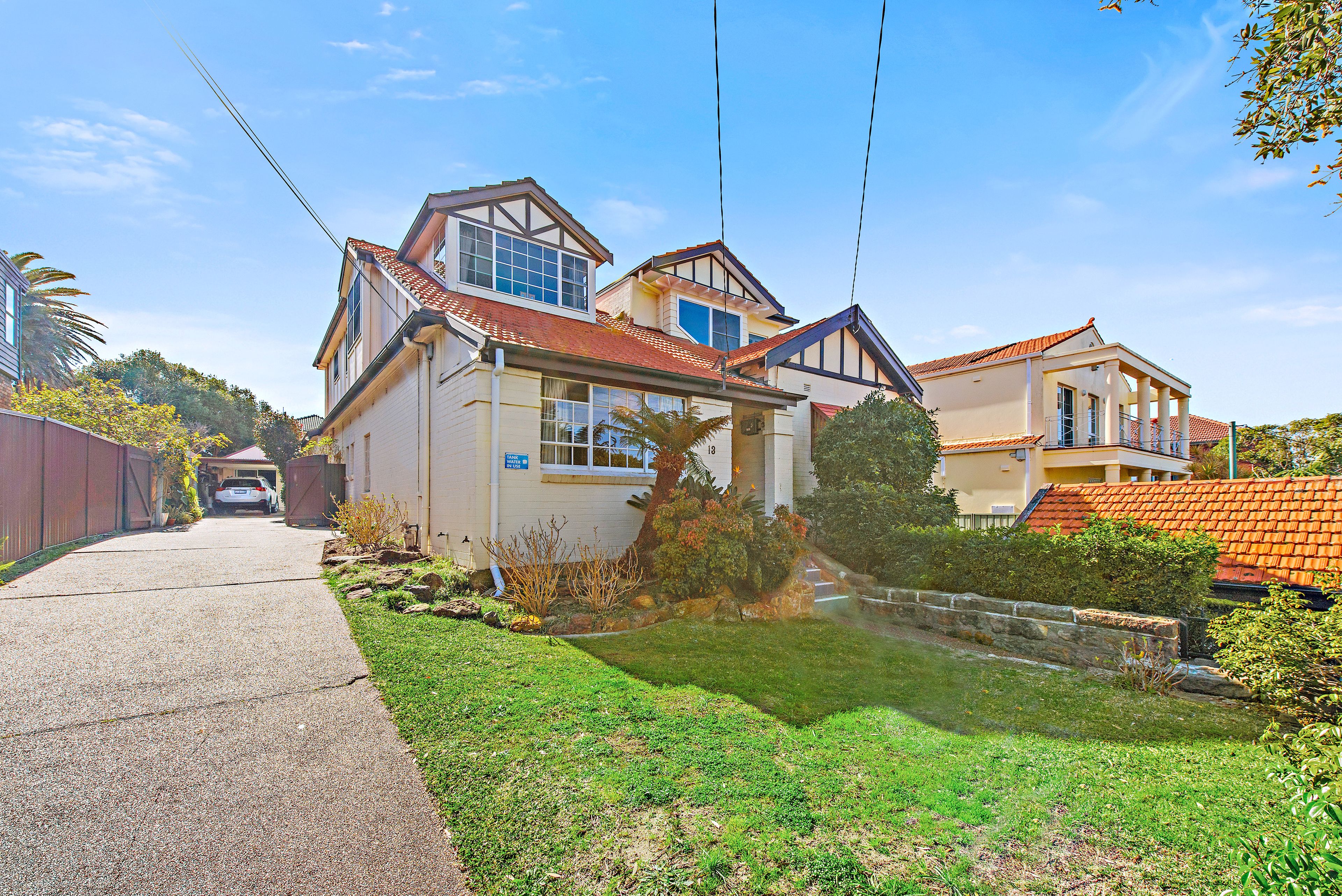 13 Towns Road