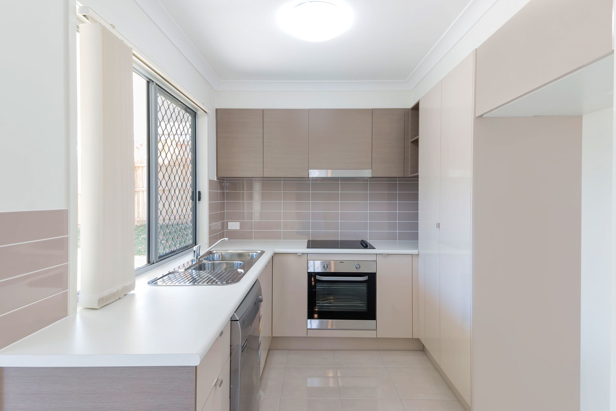 1/40 Jupiter Street, Wulkuraka, QLD 4305