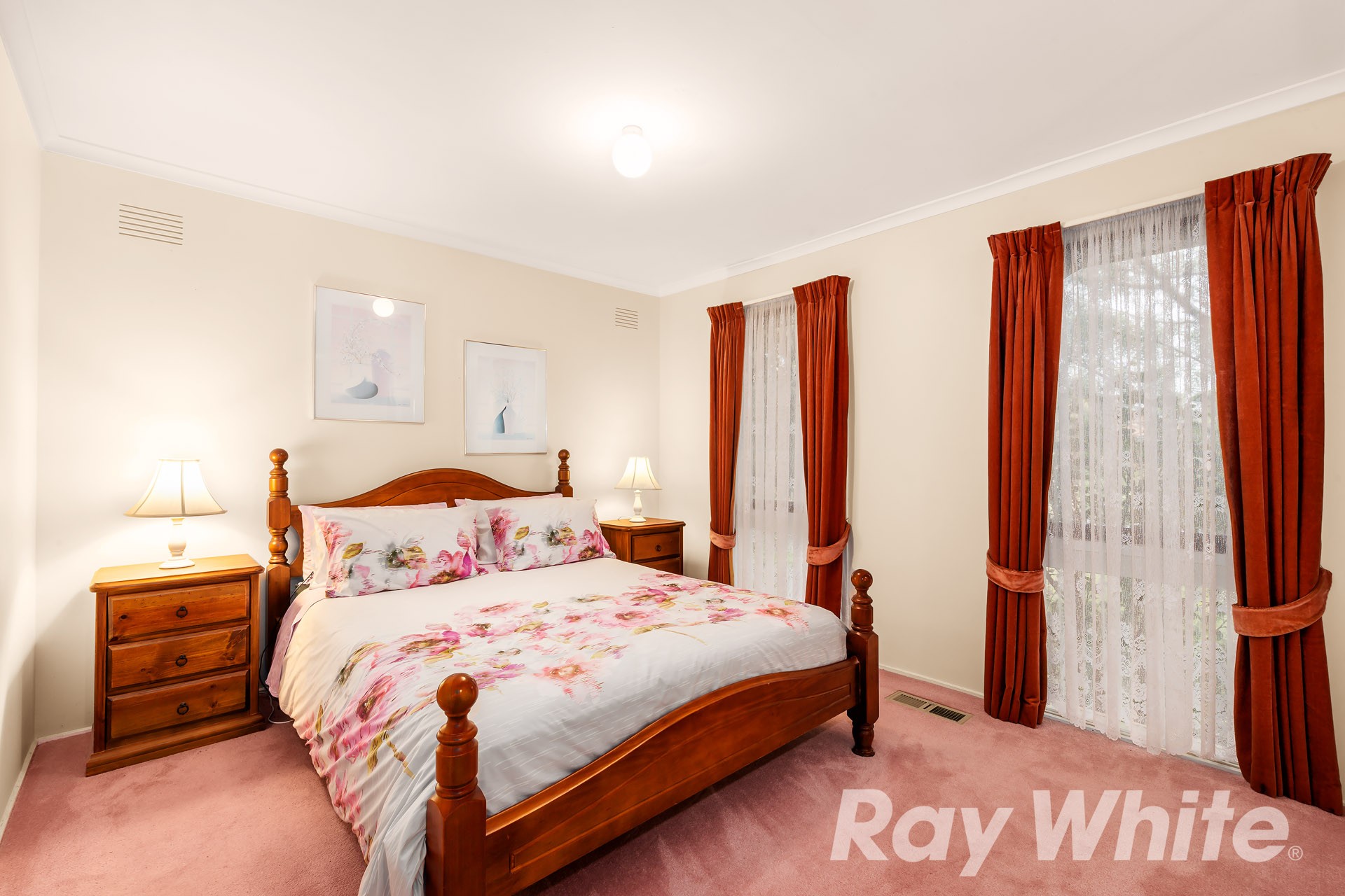 11 Madigan Crescent, Mill Park, VIC 3082