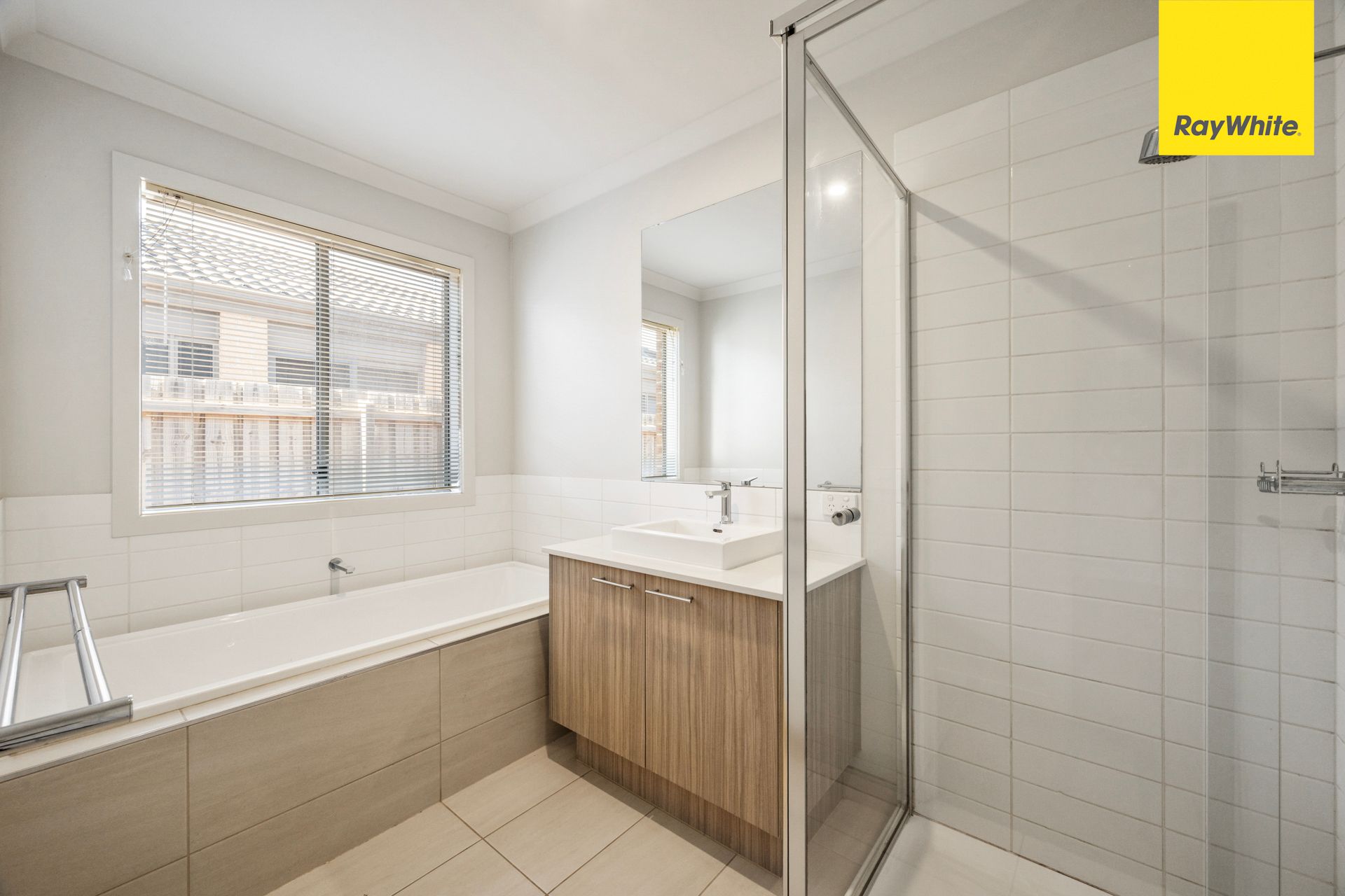 13 Leon Drive — photo 10 of 13