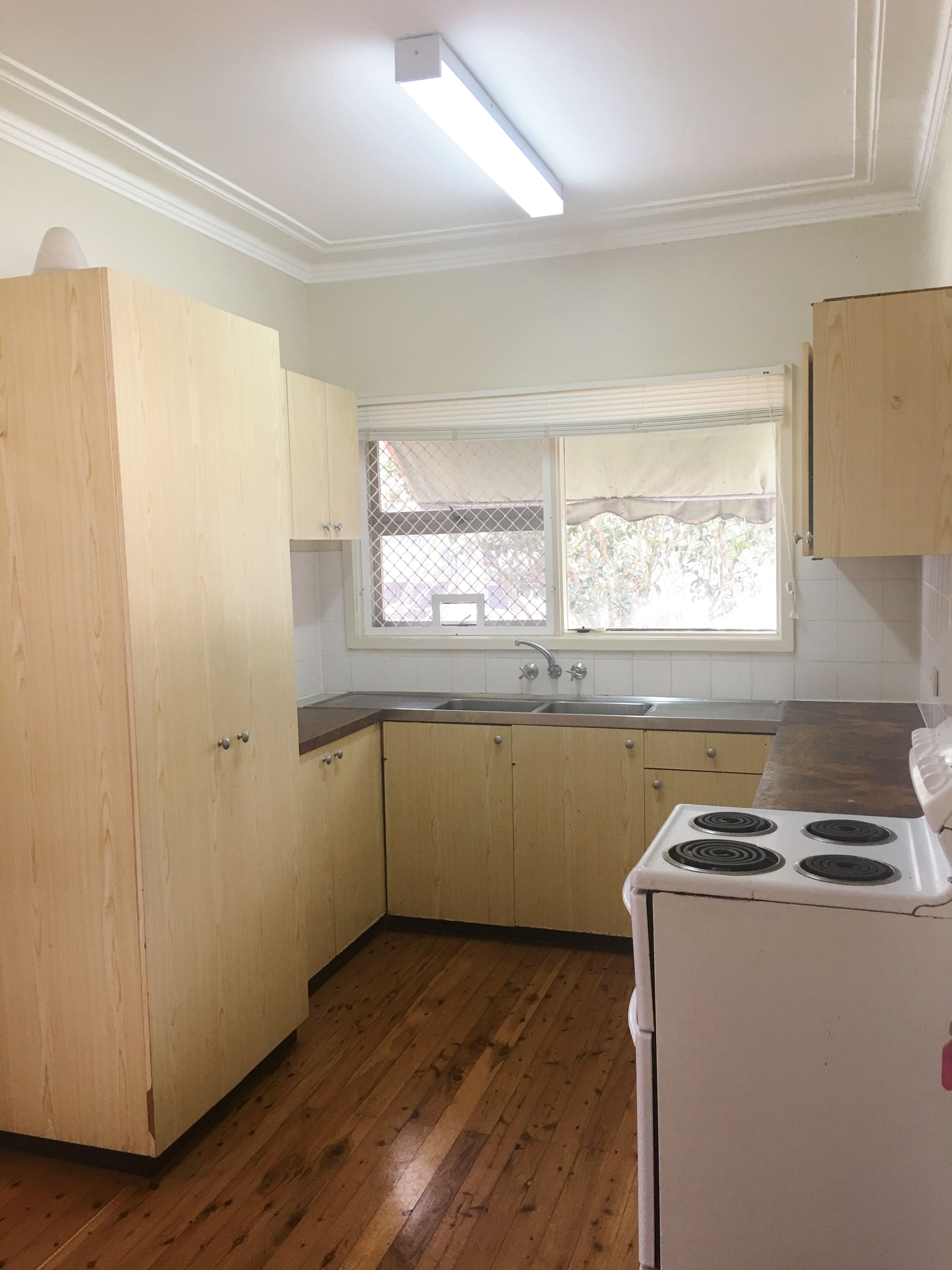 21 Kevin Street, Mannering Park, NSW 2259