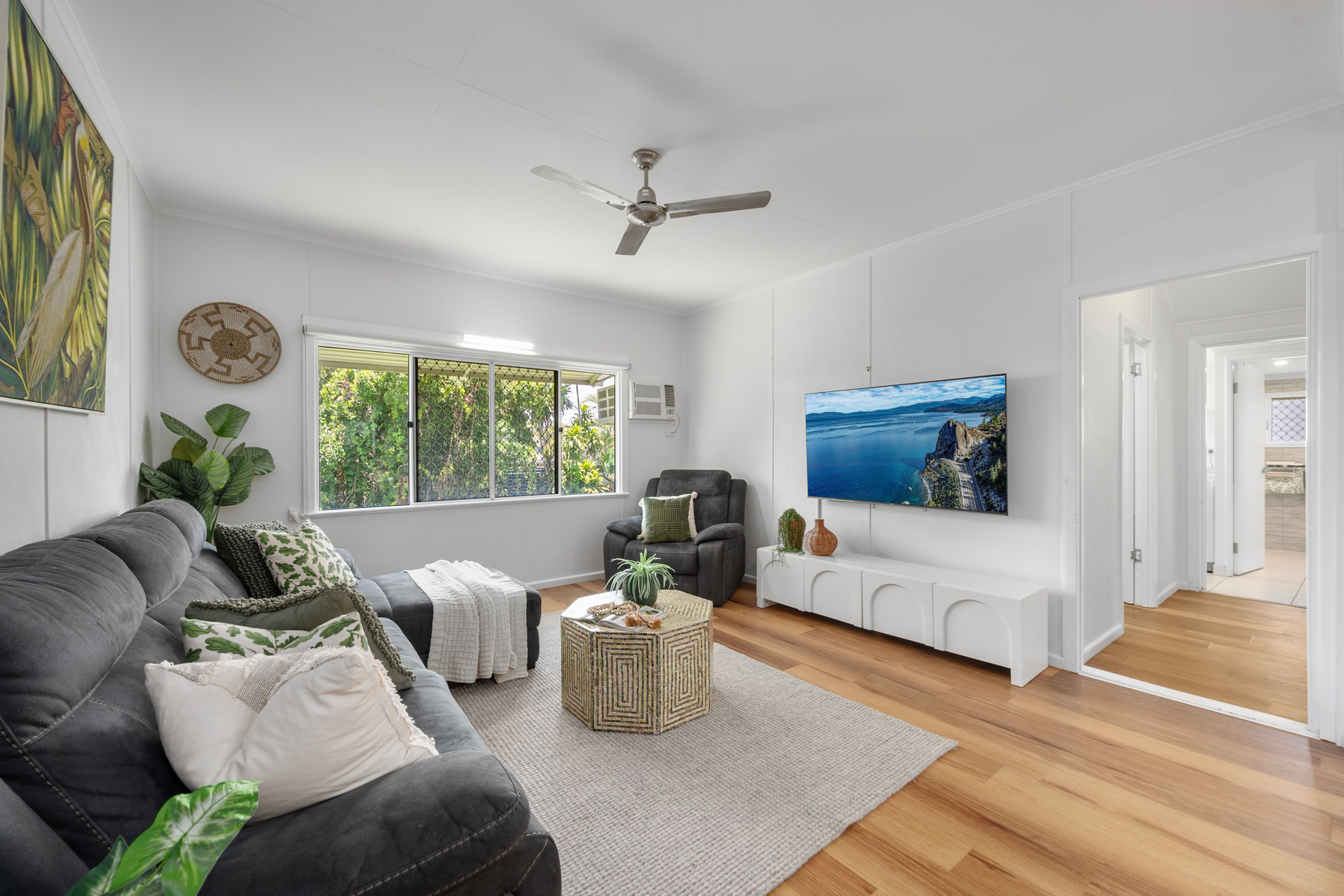 57 Tenth Avenue, Railway Estate, QLD 4810