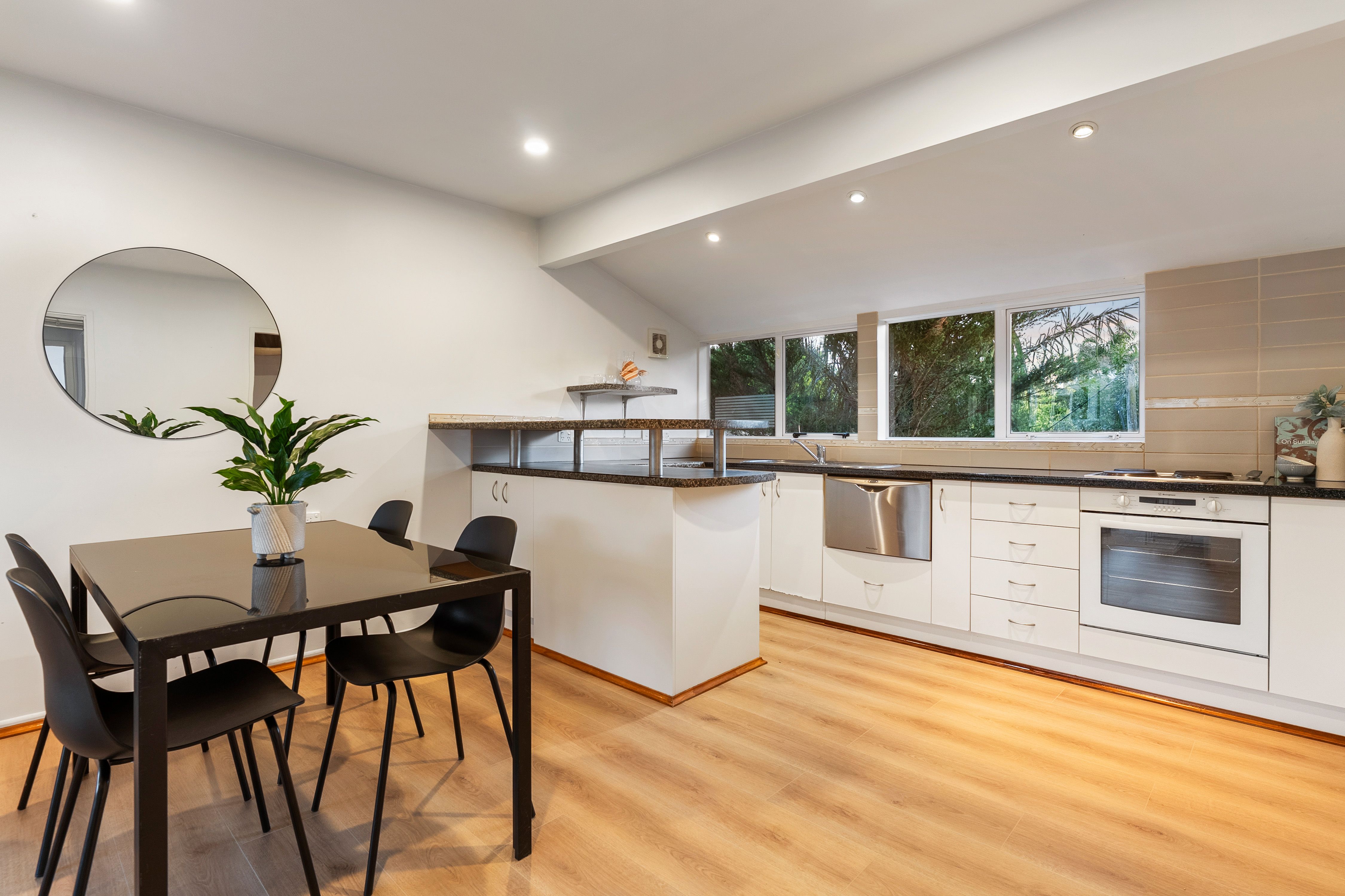 2/20 Northumberland Avenue, Belmont, North Shore City