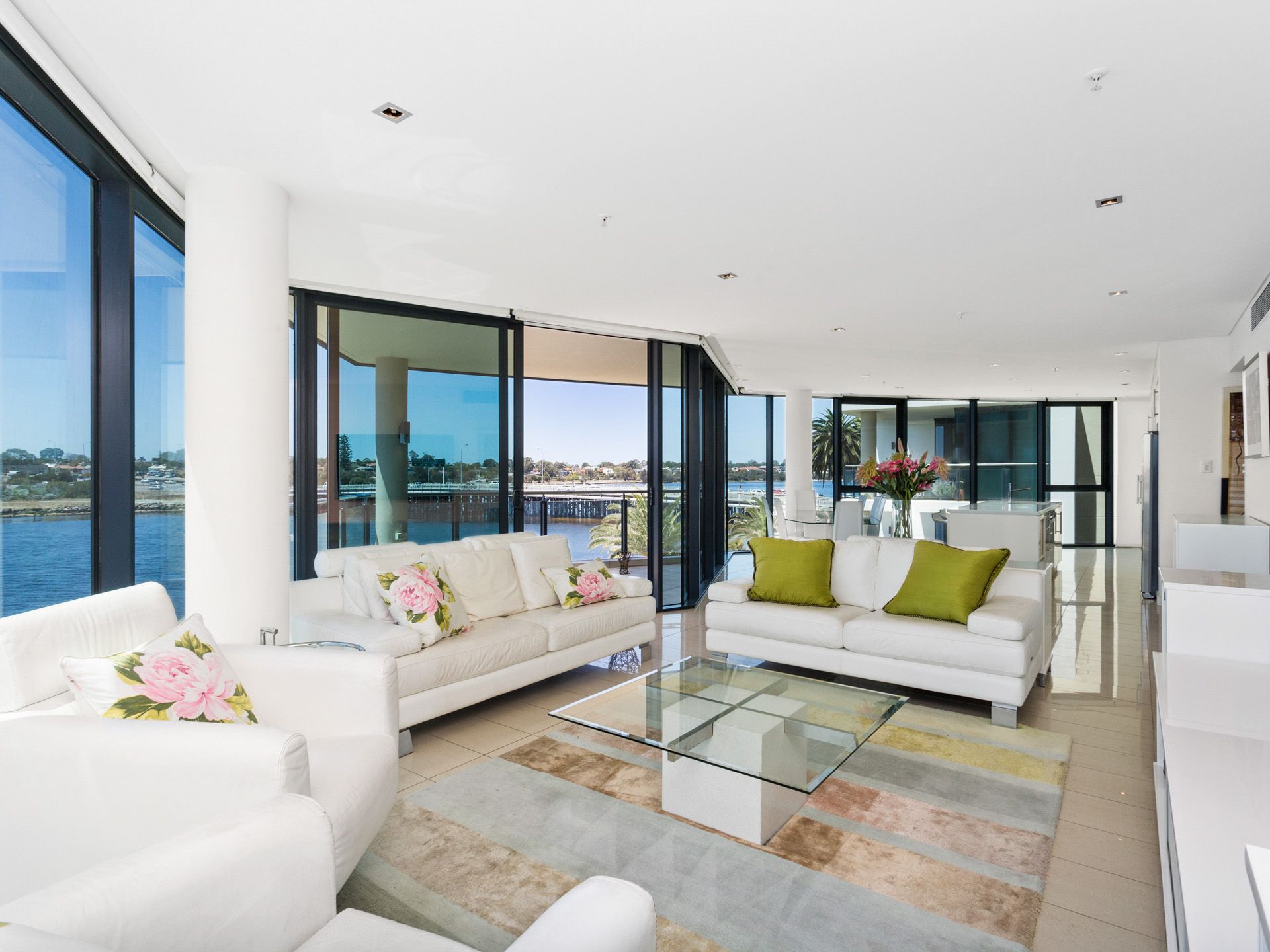 N301/70 Canning Beach Road, Applecross, WA 6153