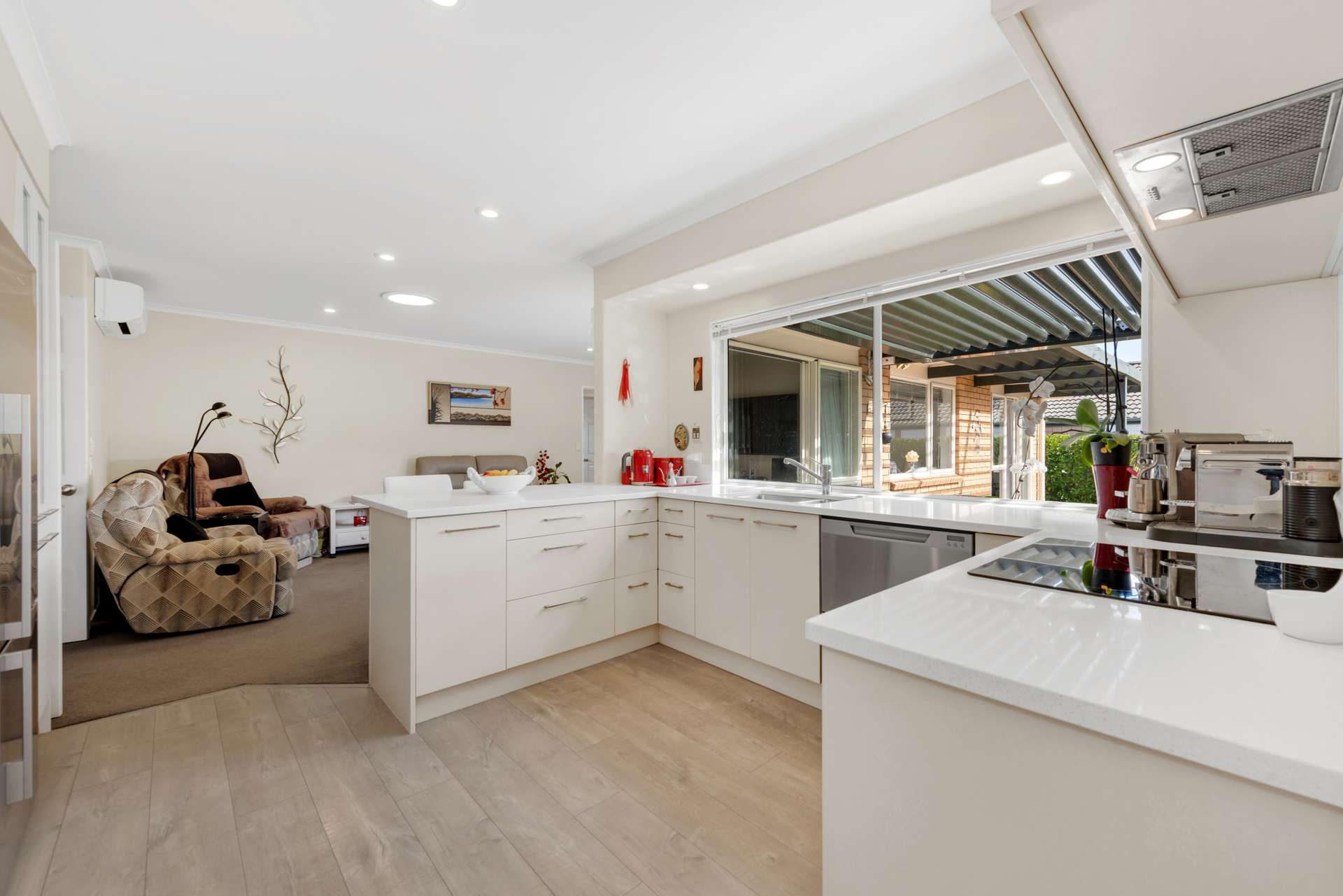 50 Cantora Avenue photo 5