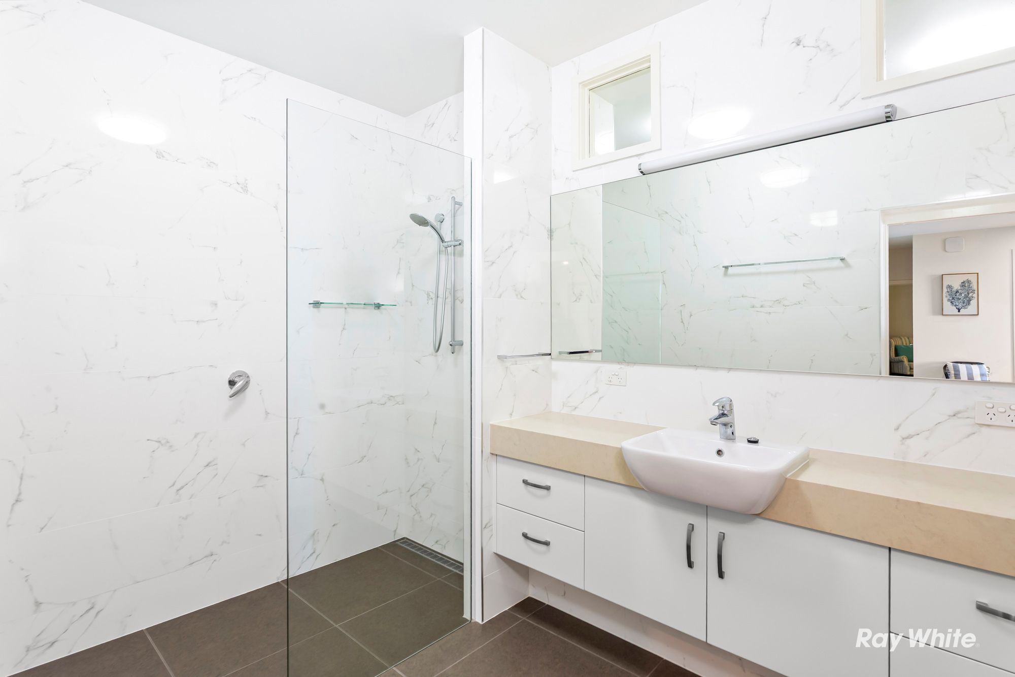 23 Alexander Street — photo 29 of 30