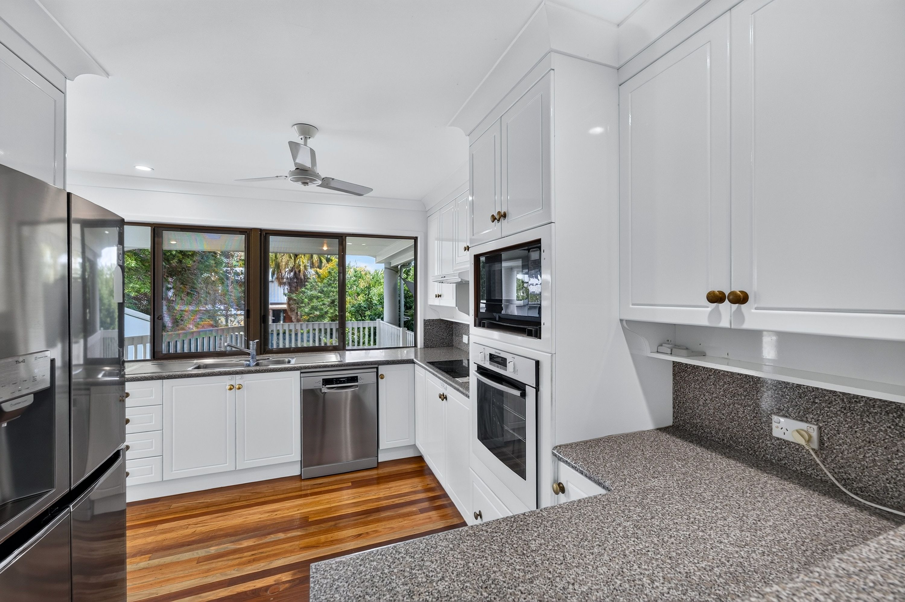 426 Moyle Street — photo 3 of 30